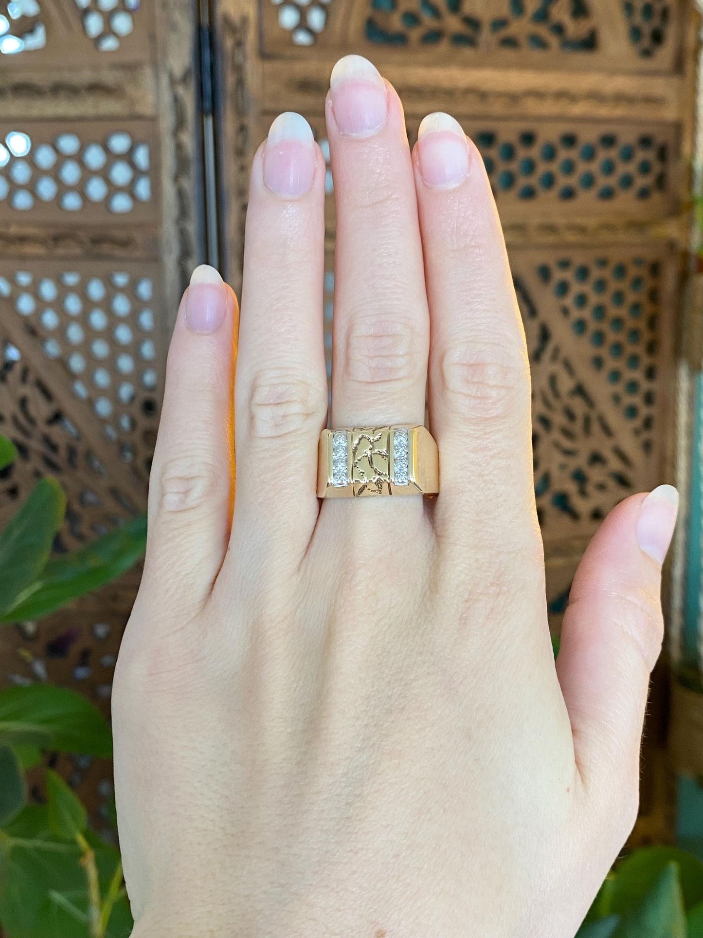 Vintage Solid 10k Yellow Gold Diamond Nugget Ring Band - Size 10.75