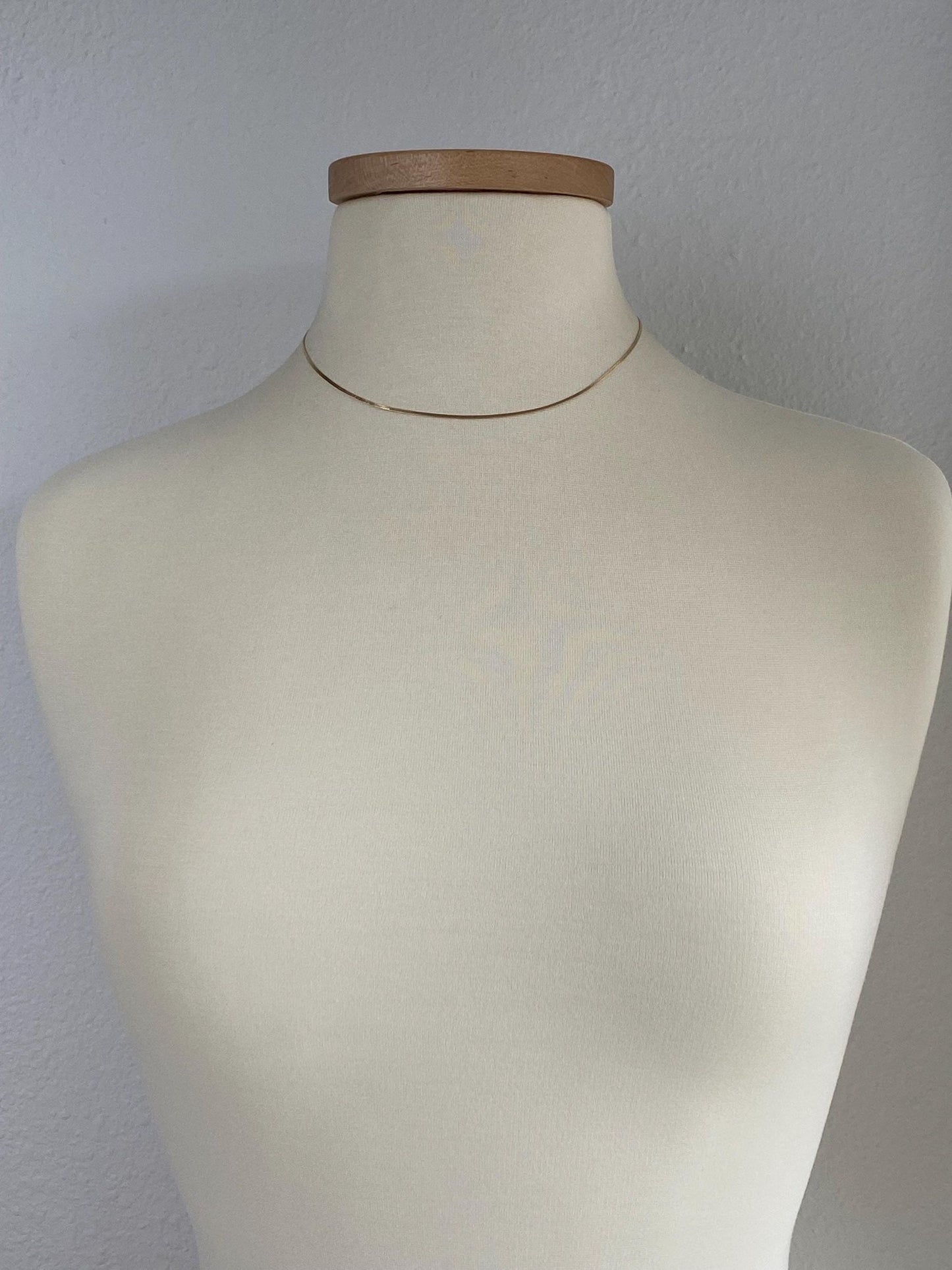 Vintage Solid 14k Yellow Gold Slim Flat Chain Necklace - 16.5 inches