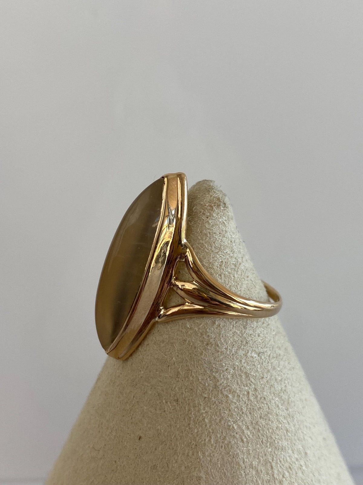 Vintage Solid 10k Yellow Gold Marquis Quartz Ring - Size 6.5