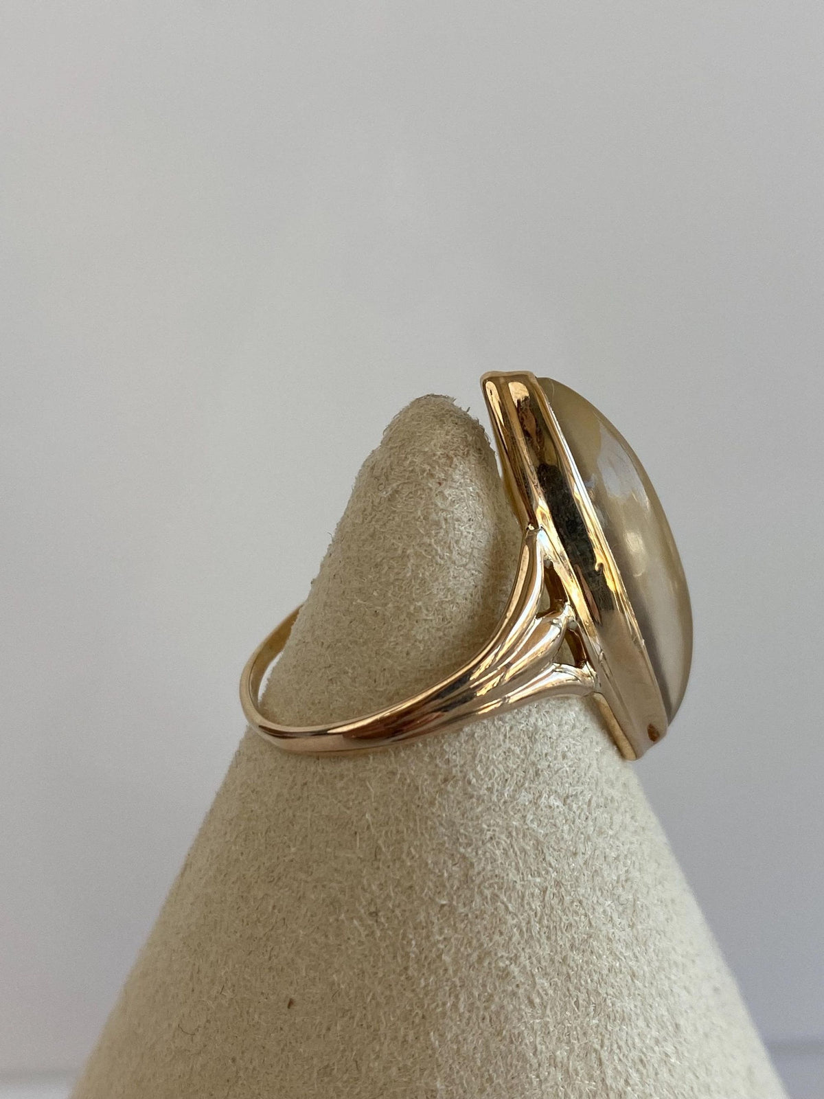 Vintage Solid 10k Yellow Gold Marquis Quartz Ring - Size 6.5