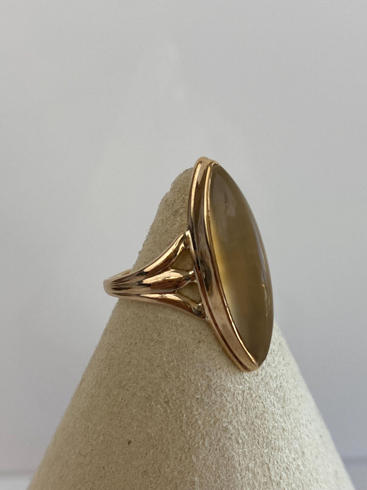 Vintage Solid 10k Yellow Gold Marquis Quartz Ring - Size 6.5