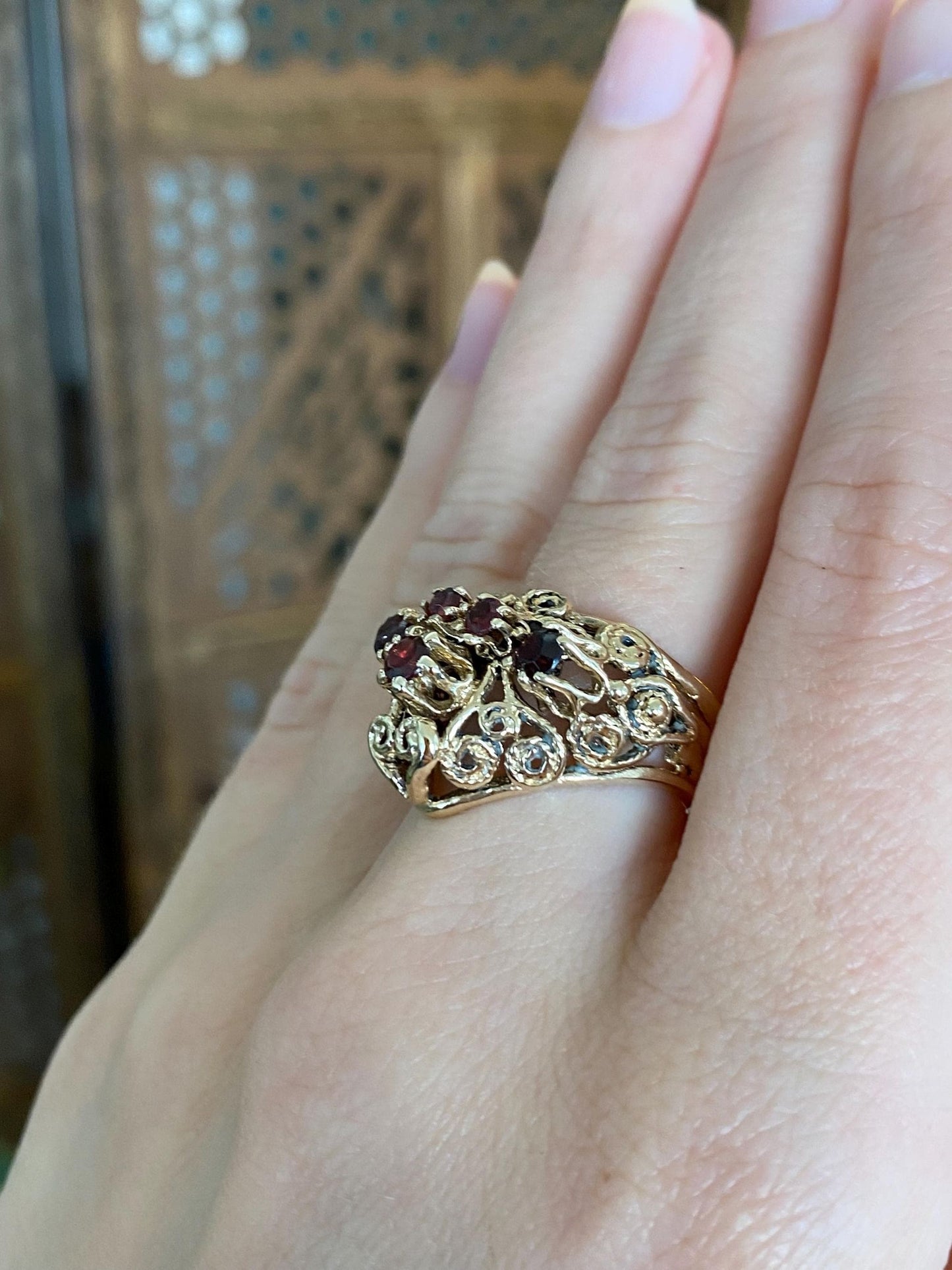 Vintage Solid 14k Yellow Gold Garnet Filigree Ring - Size 6.5