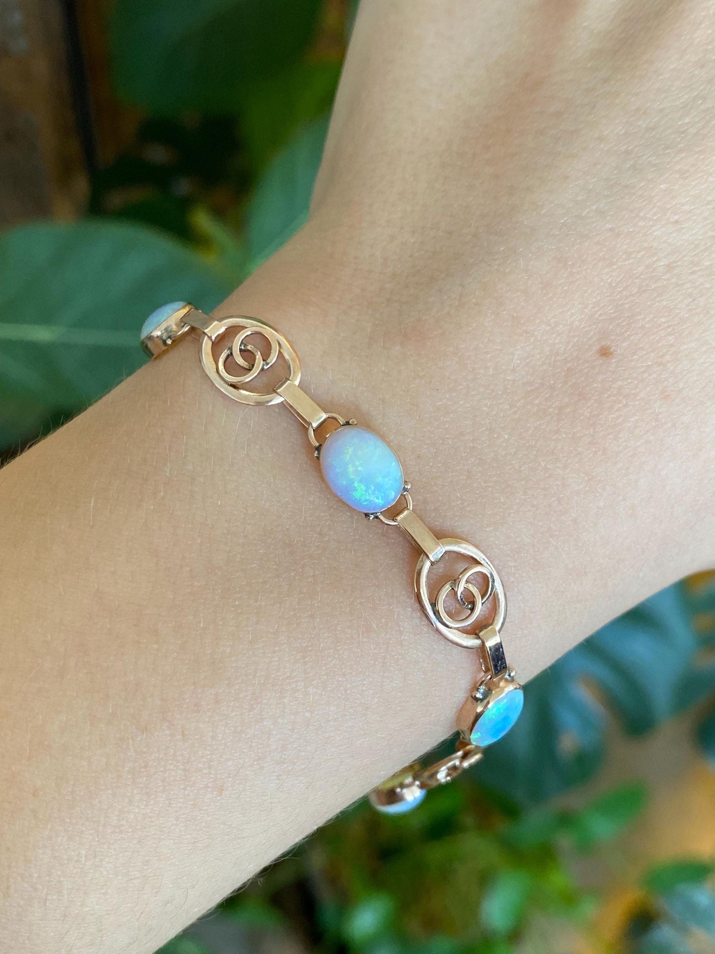 Vintage Solid 14k Rose Gold Opal Oval Link Bracelet - 7.25 inches