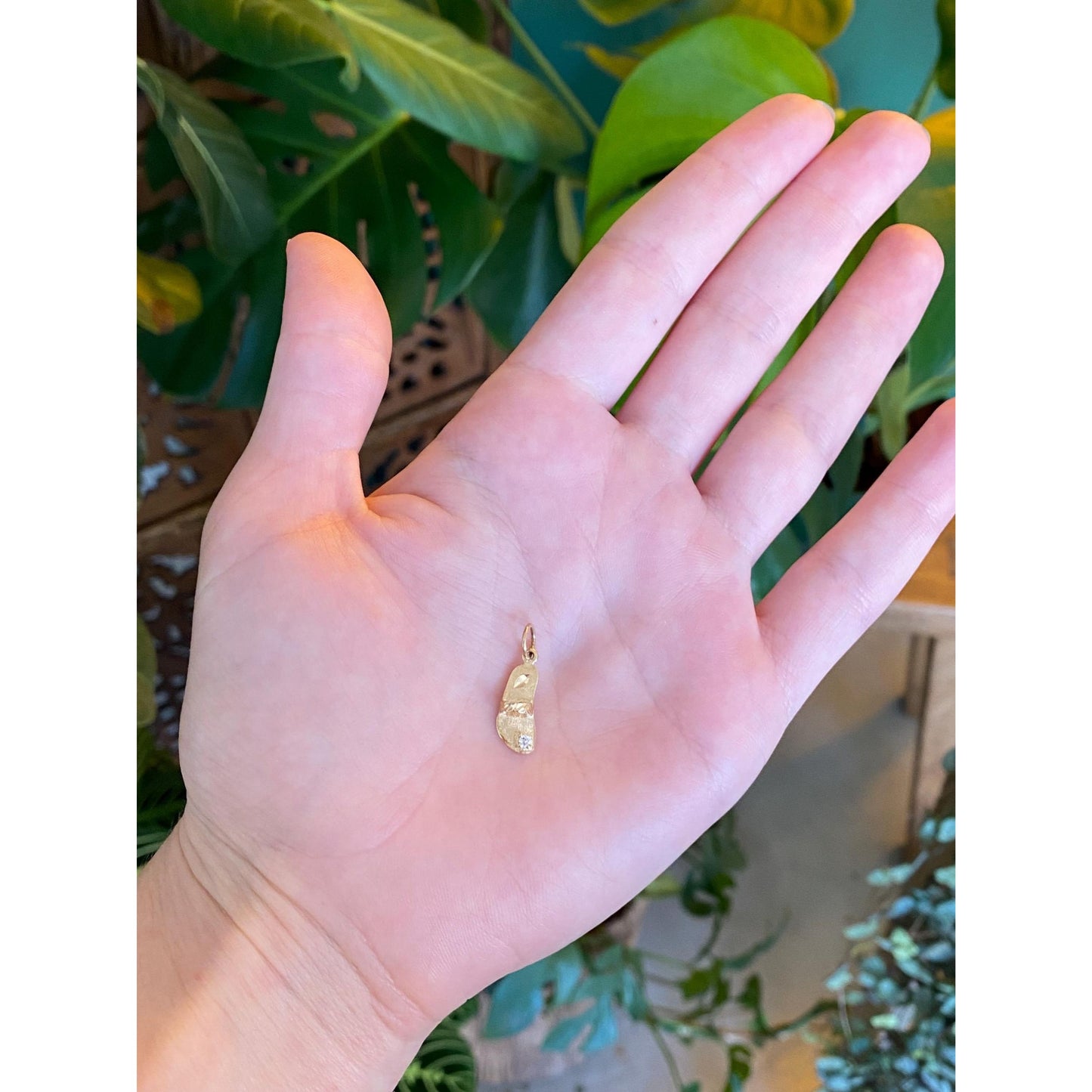 Vintage Solid 14k Yellow Gold Cubic Zirconia Flip Flop Charm