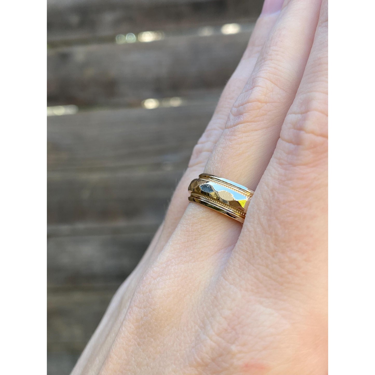 Vintage Solid 14k Yellow Gold Miligrain Faceted Ring Band - Size 9.5