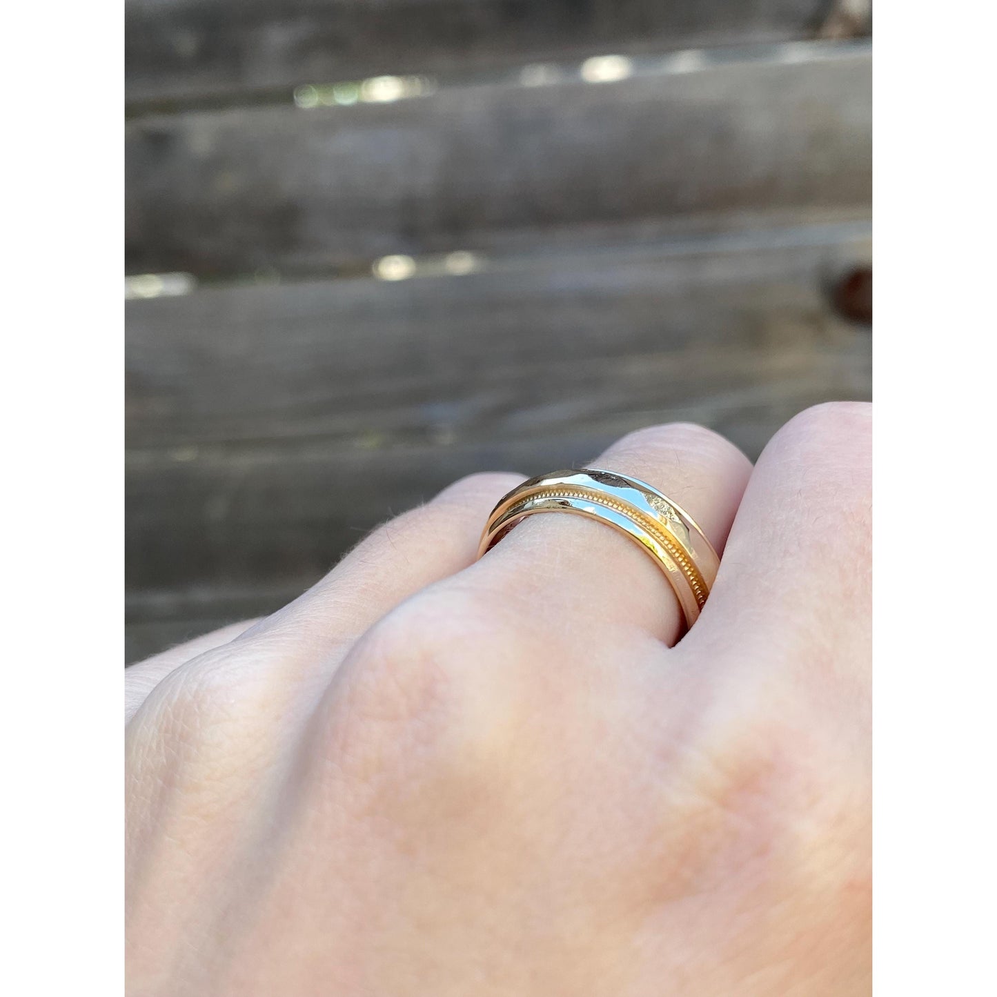 Vintage Solid 14k Yellow Gold Miligrain Faceted Ring Band - Size 9.5