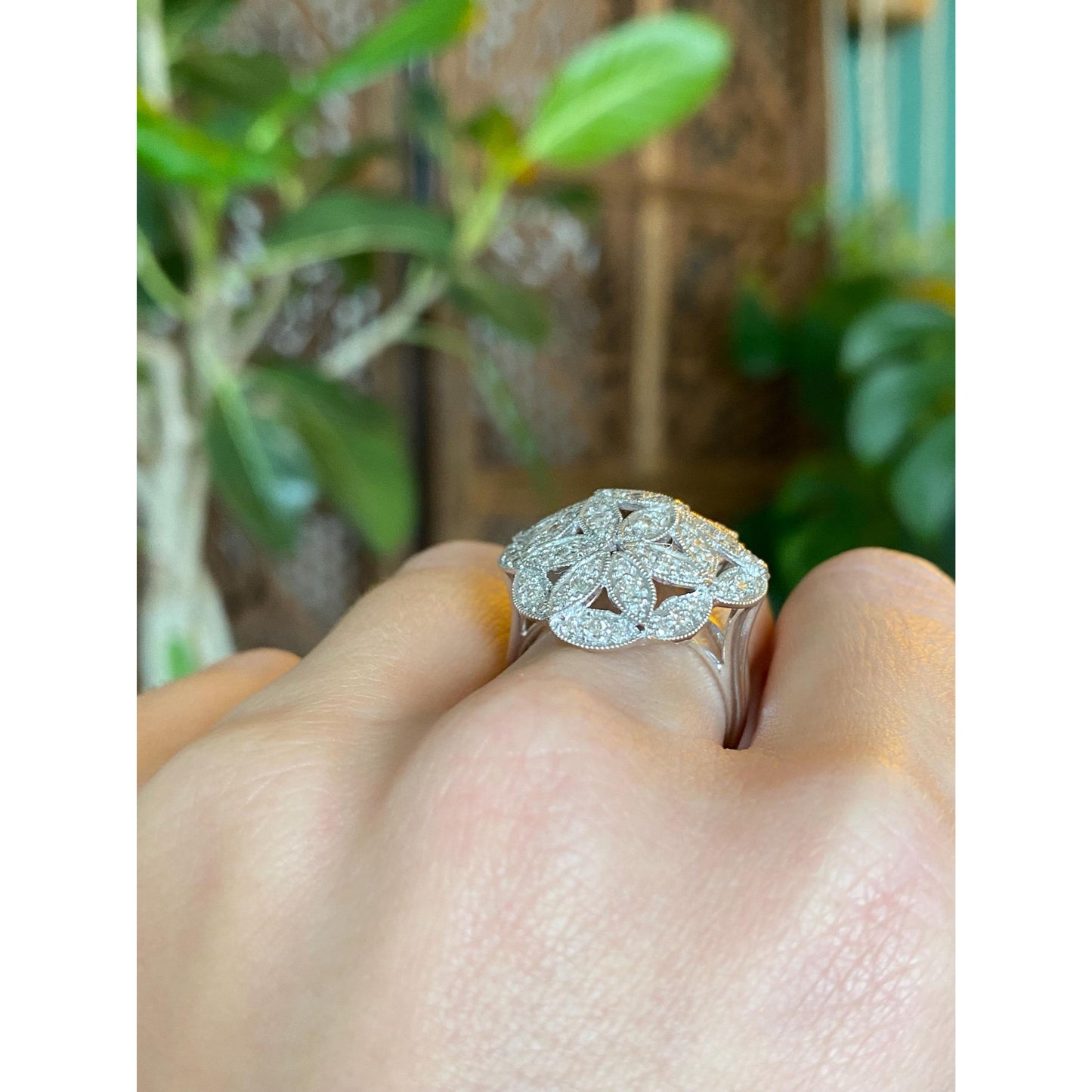 Vintage Solid 14k White Gold Diamond Flower Cluster Ring - Size 6.75