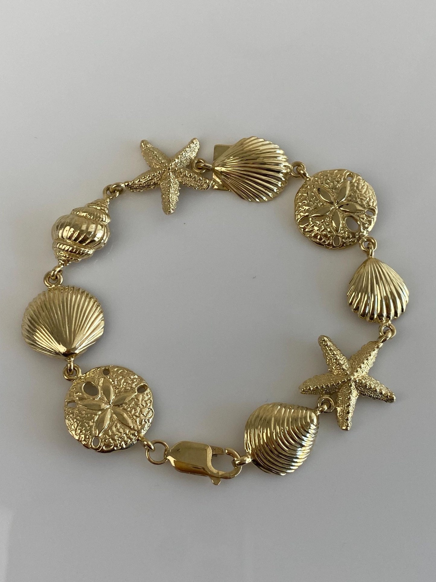 Vintage Solid 14k Yellow Gold Seashell Link Bracelet - 7 inches