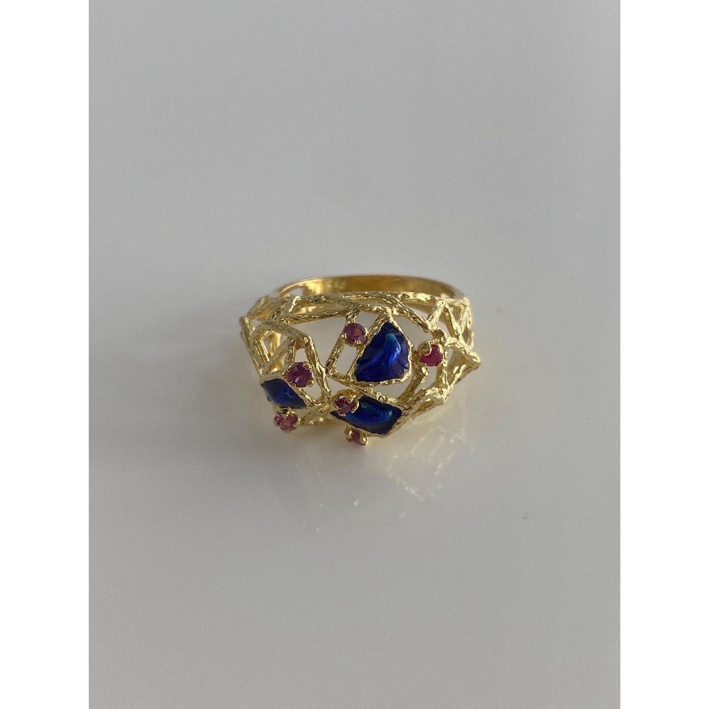 Vintage Solid 18k Yellow Gold Pink Sapphire Blue Enamel Ring - Size 6.75