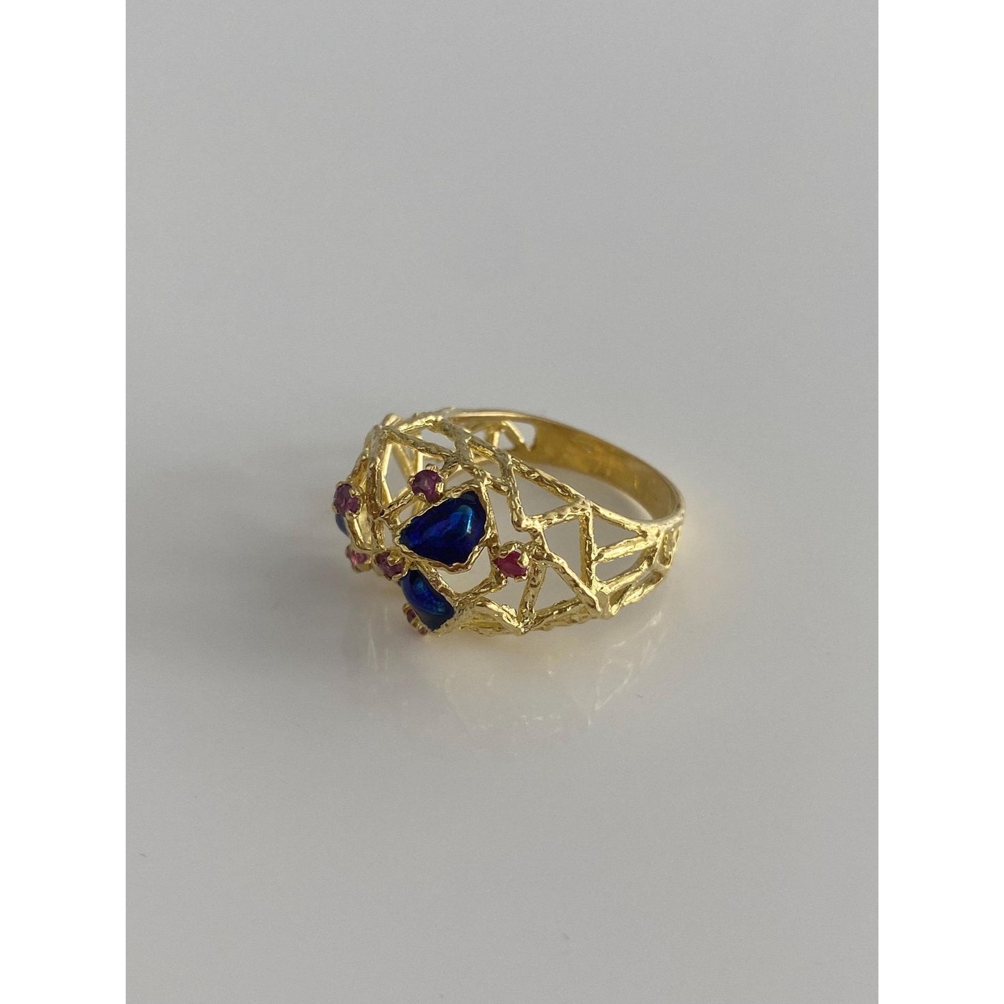 Vintage Solid 18k Yellow Gold Pink Sapphire Blue Enamel Ring - Size 6.75