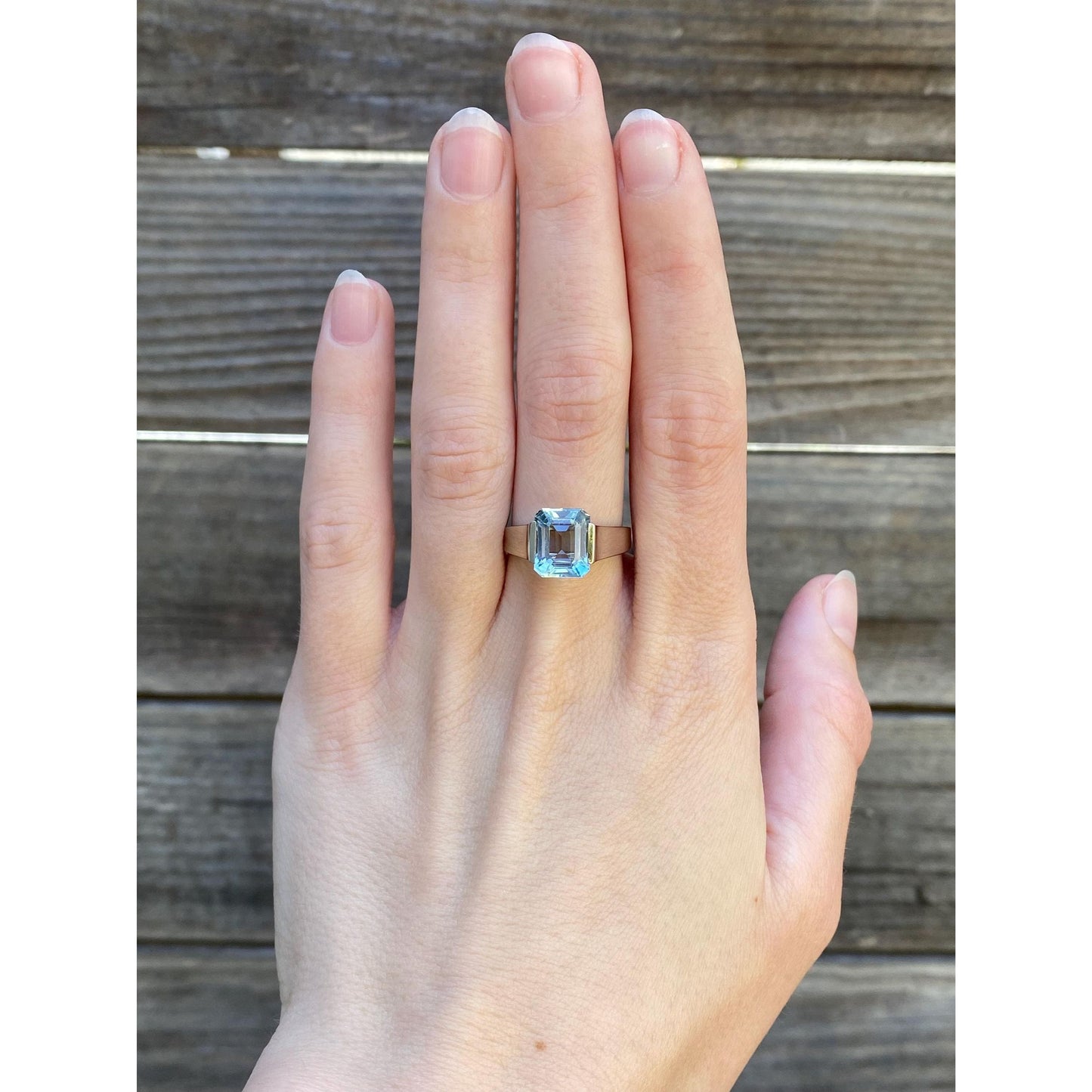 Vintage Solid 10k White Gold Light Blue Cubic Zirconia Ring - Size 7.75