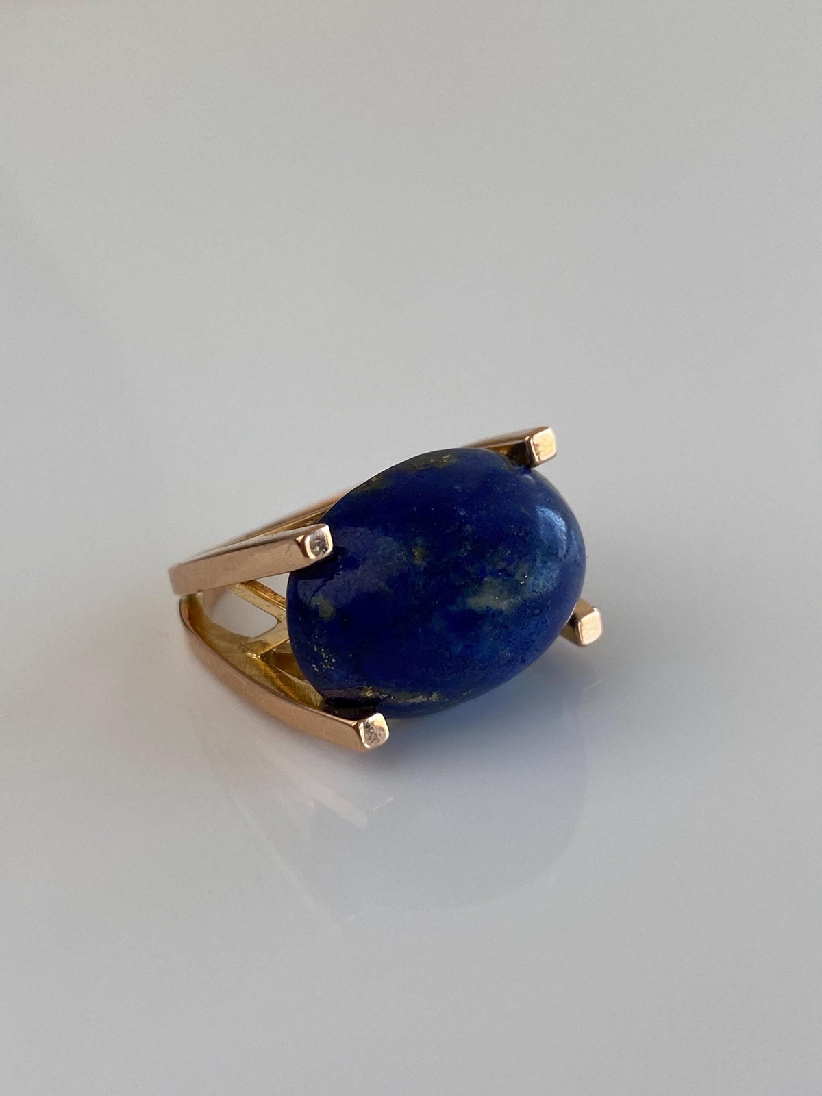 Vintage Solid 18k Rose Gold Blue Lapis Ring - Size 5