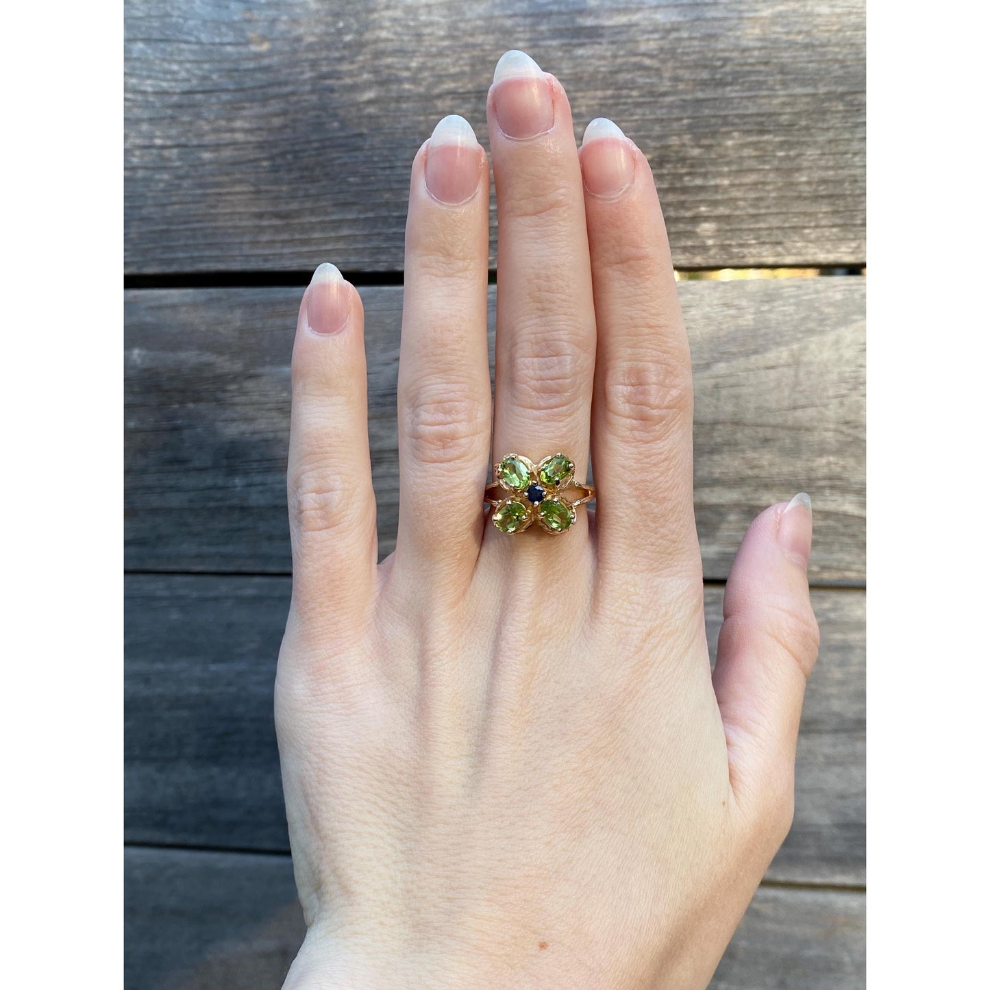 Solid 14k Yellow Gold Blue Sapphire Peridot Flower Ring - Size 6