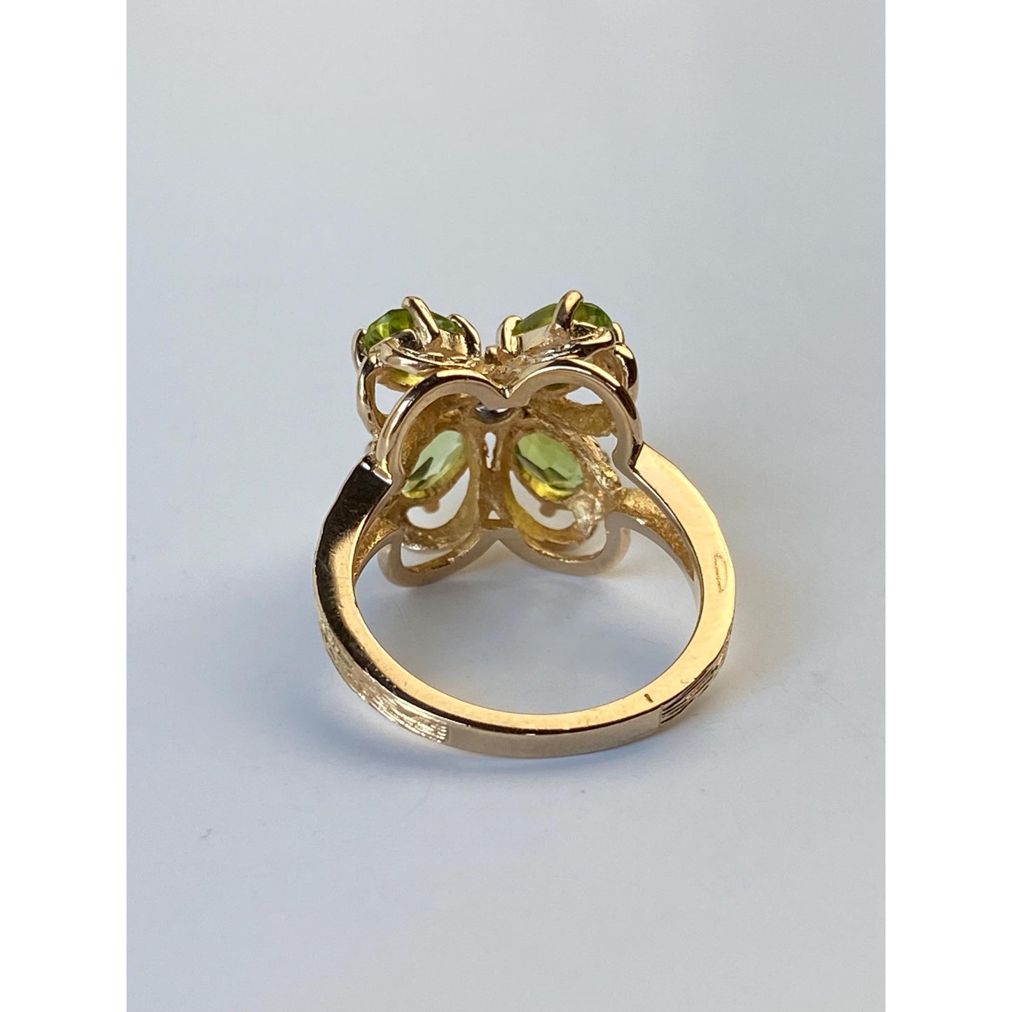 Solid 14k Yellow Gold Blue Sapphire Peridot Flower Ring - Size 6