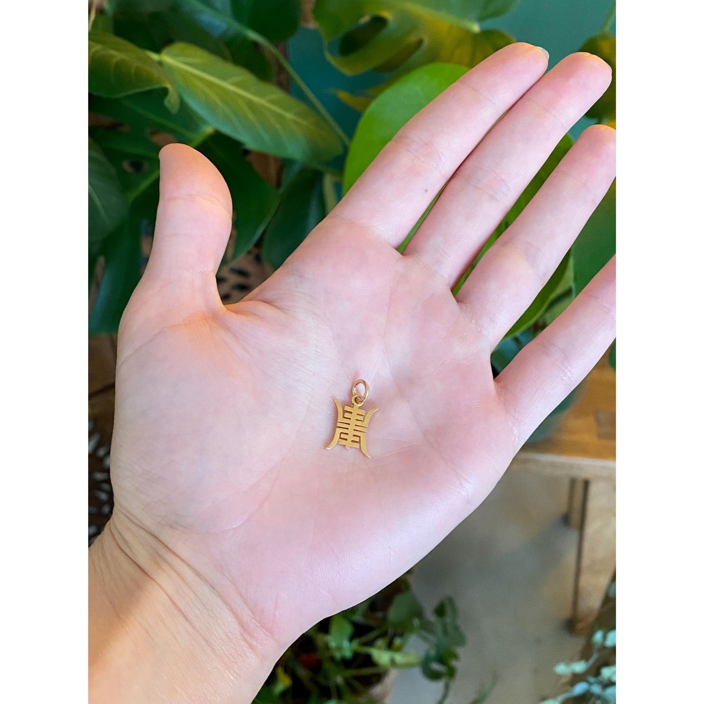 Vintage Solid 21k Yellow Gold Charm