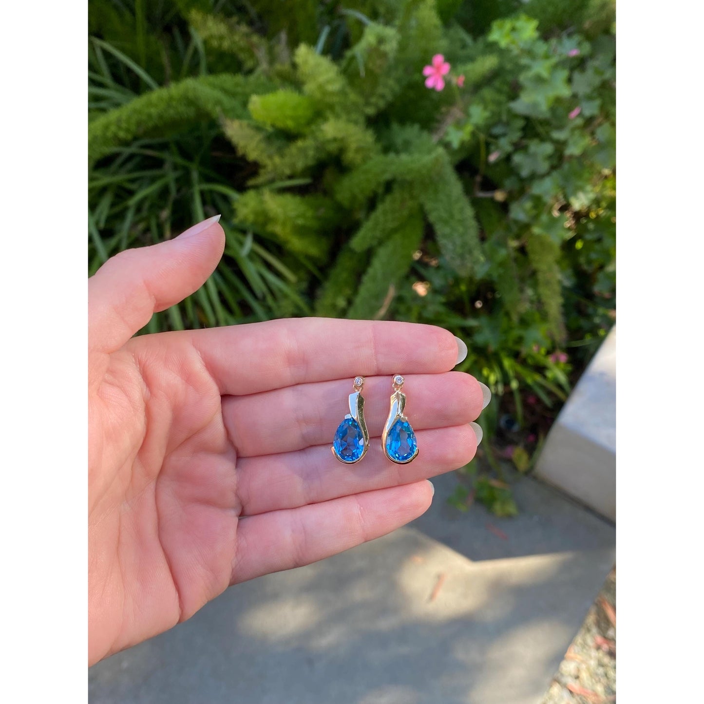 Vintage Solid 14k Yellow Gold Topaz Diamond Drop Stud Earrings