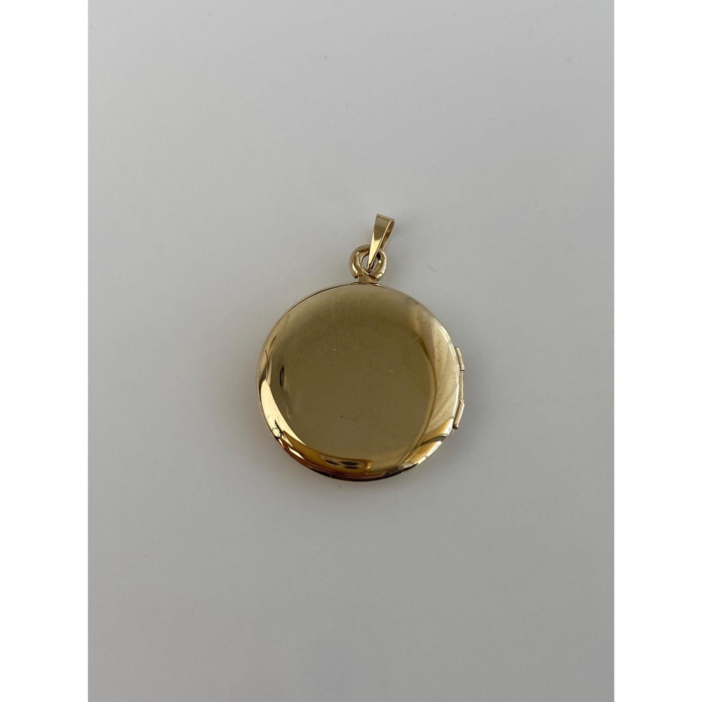 Vintage Solid 14k Yellow Gold Diamond Cut Floral Heart Design Locket Charm