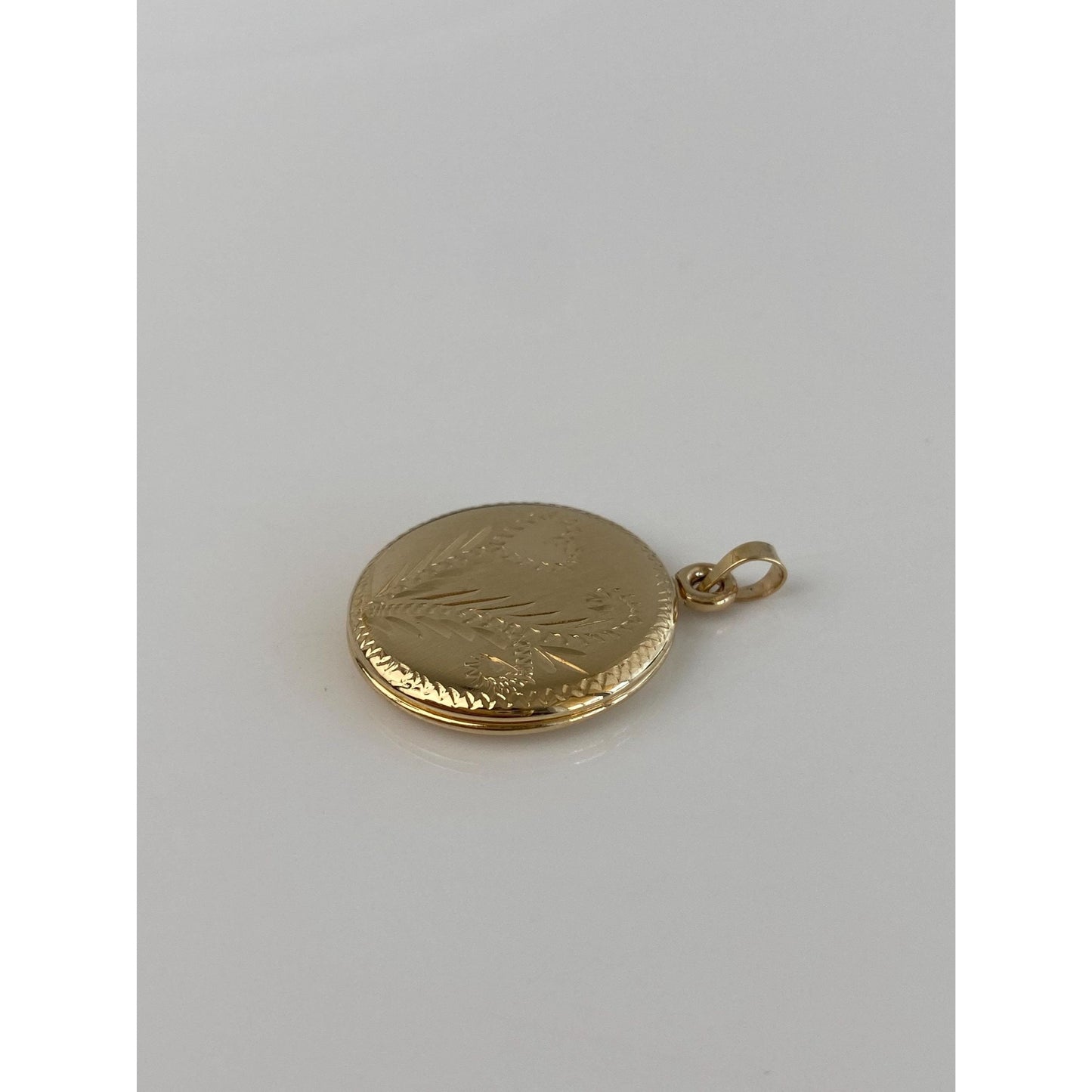 Vintage Solid 14k Yellow Gold Diamond Cut Floral Heart Design Locket Charm