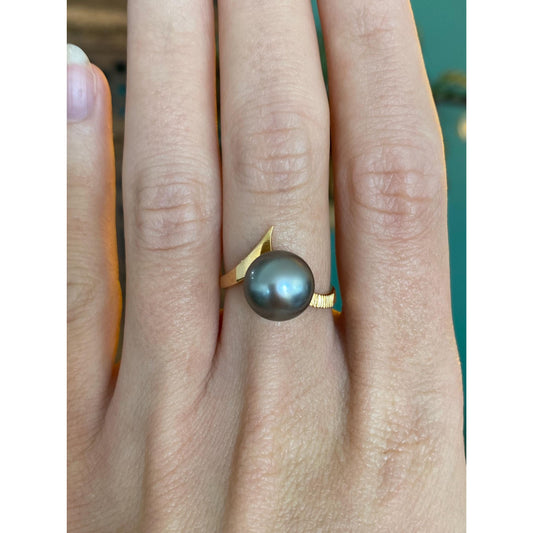 Vintage Solid 18k Yellow Gold Tahitian Pearl Ring - Size 5.25