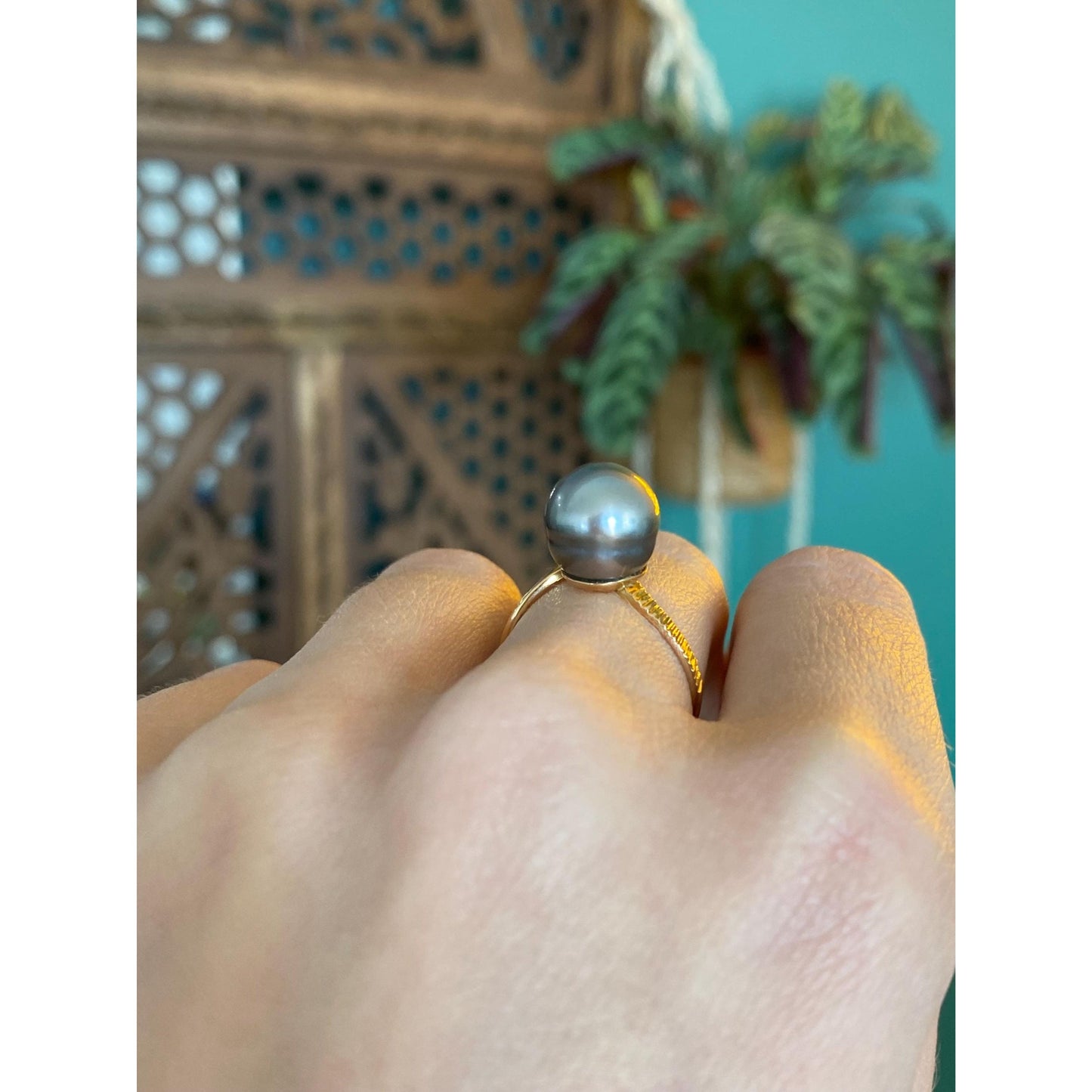 Vintage Solid 18k Yellow Gold Tahitian Pearl Ring - Size 5.25