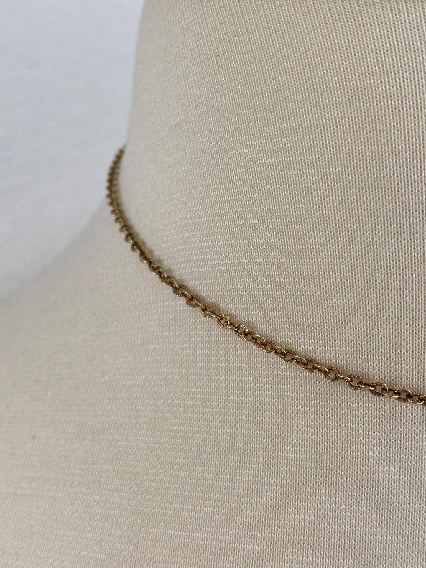 Vintage Solid 14k Yellow Gold Textured Cable Chain Necklace - 15 inches