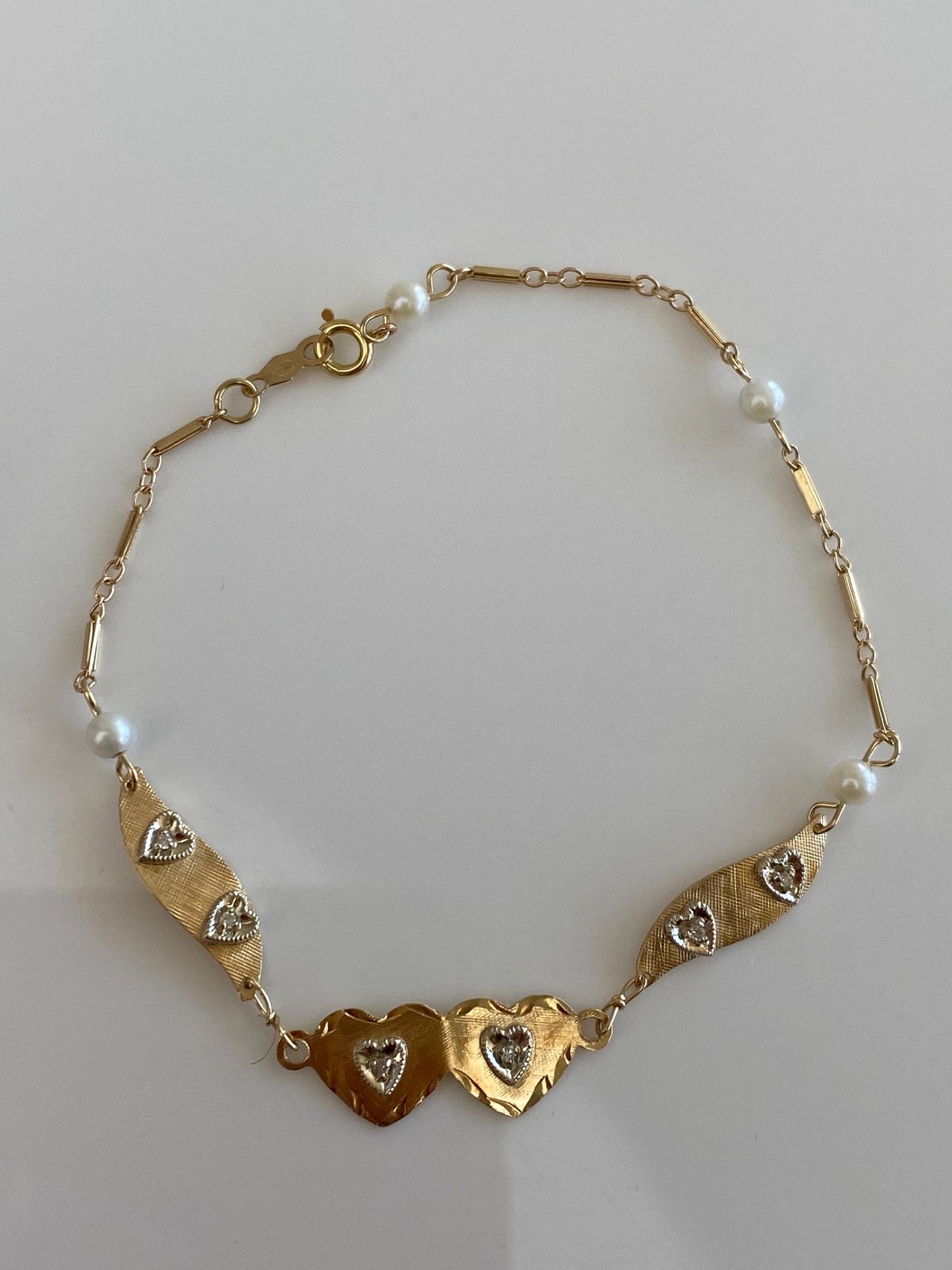 Vintage Solid 14k Yellow Gold Diamond Pearls Hearts Link Chain Bracelet - 7 inches