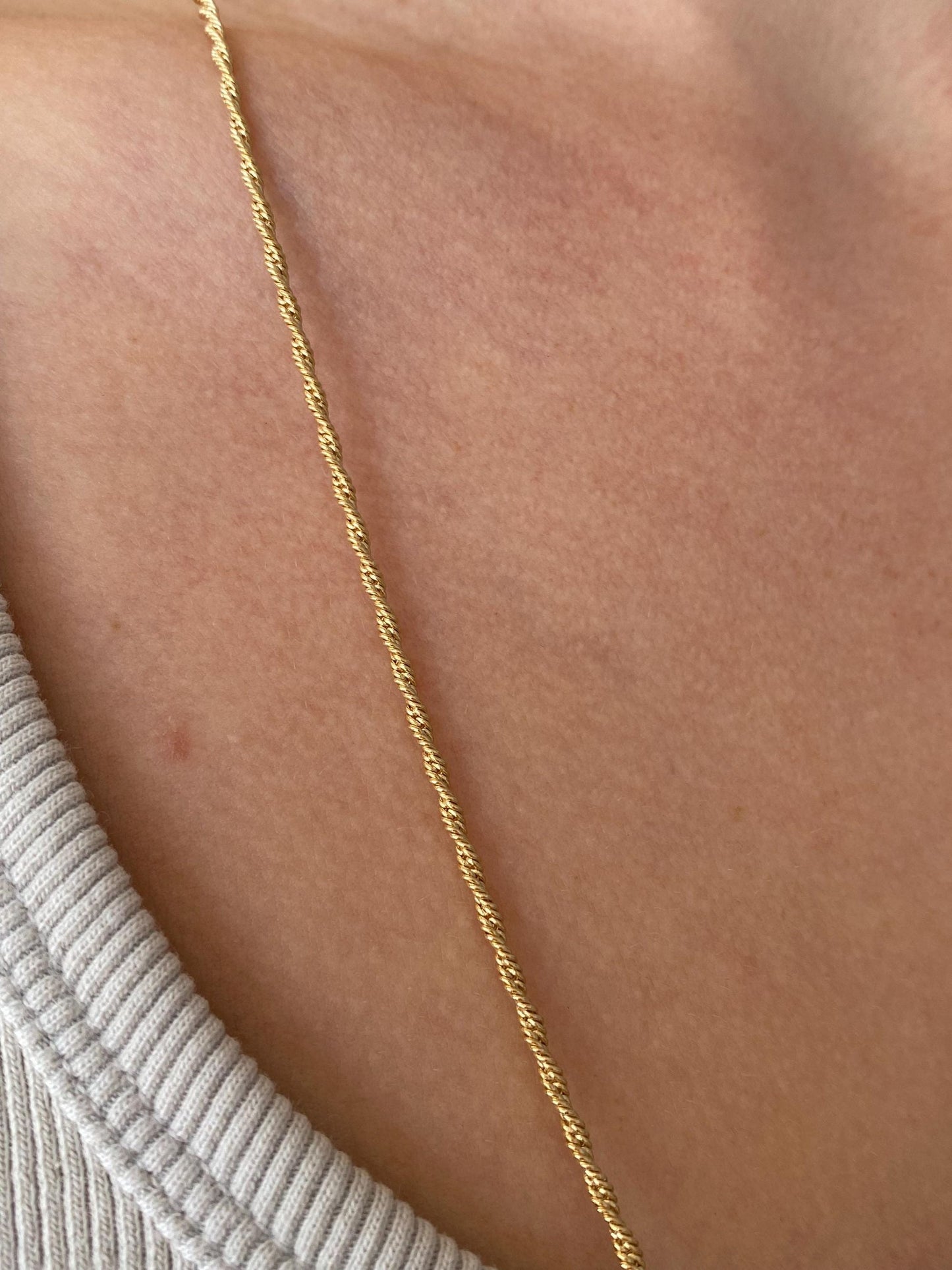 Vintage Solid 14k Yellow Gold Twist Chain Necklace - 27 inches