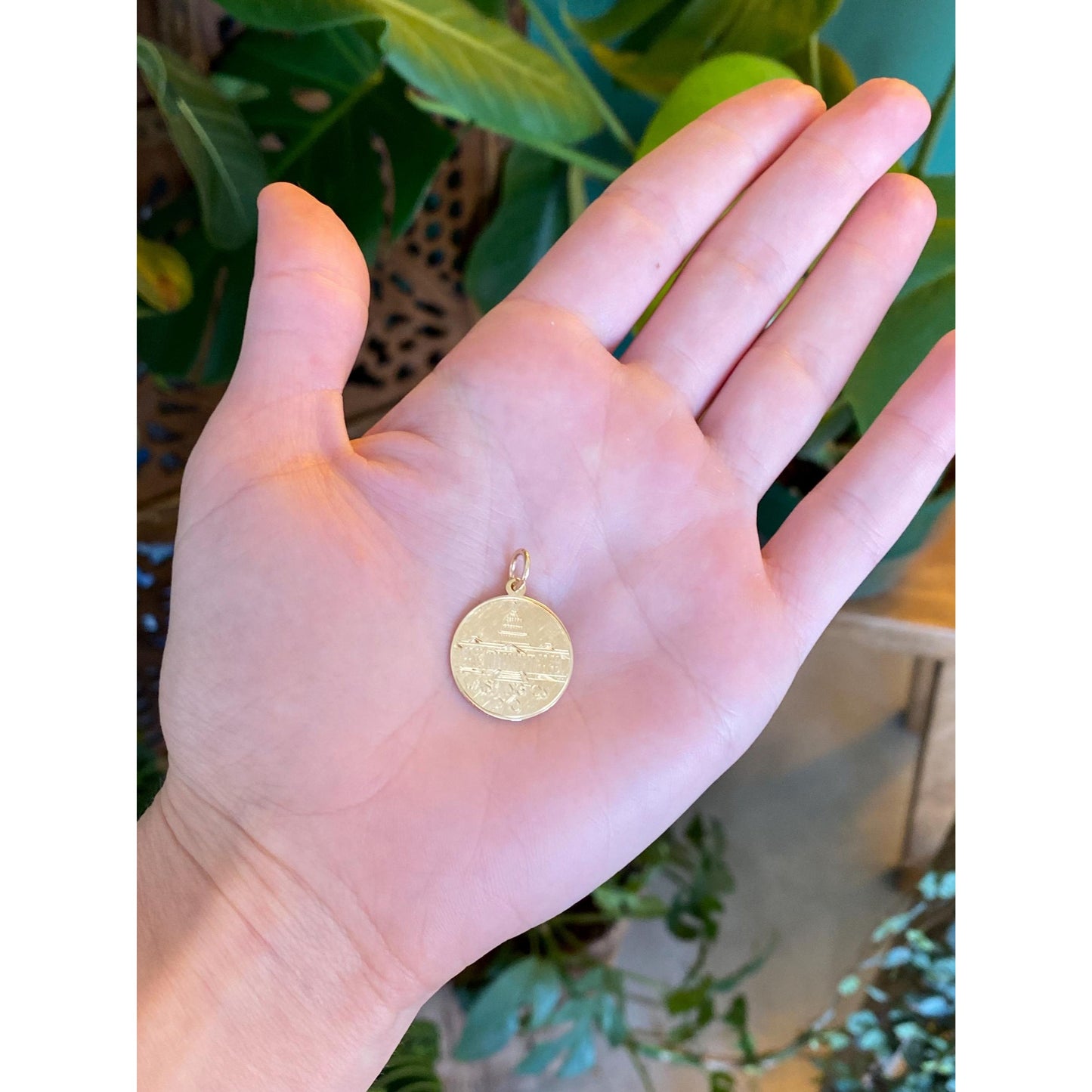 Vintage Solid 14k Yellow Gold Washington DC Charm