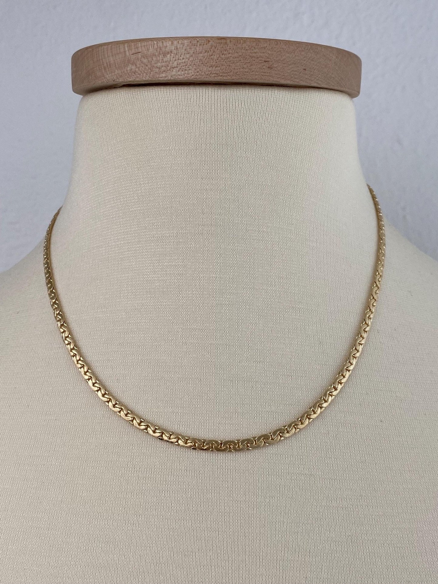 Vintage Solid 14k Yellow Gold C Link Flat Chain Necklace - 18.25 inches
