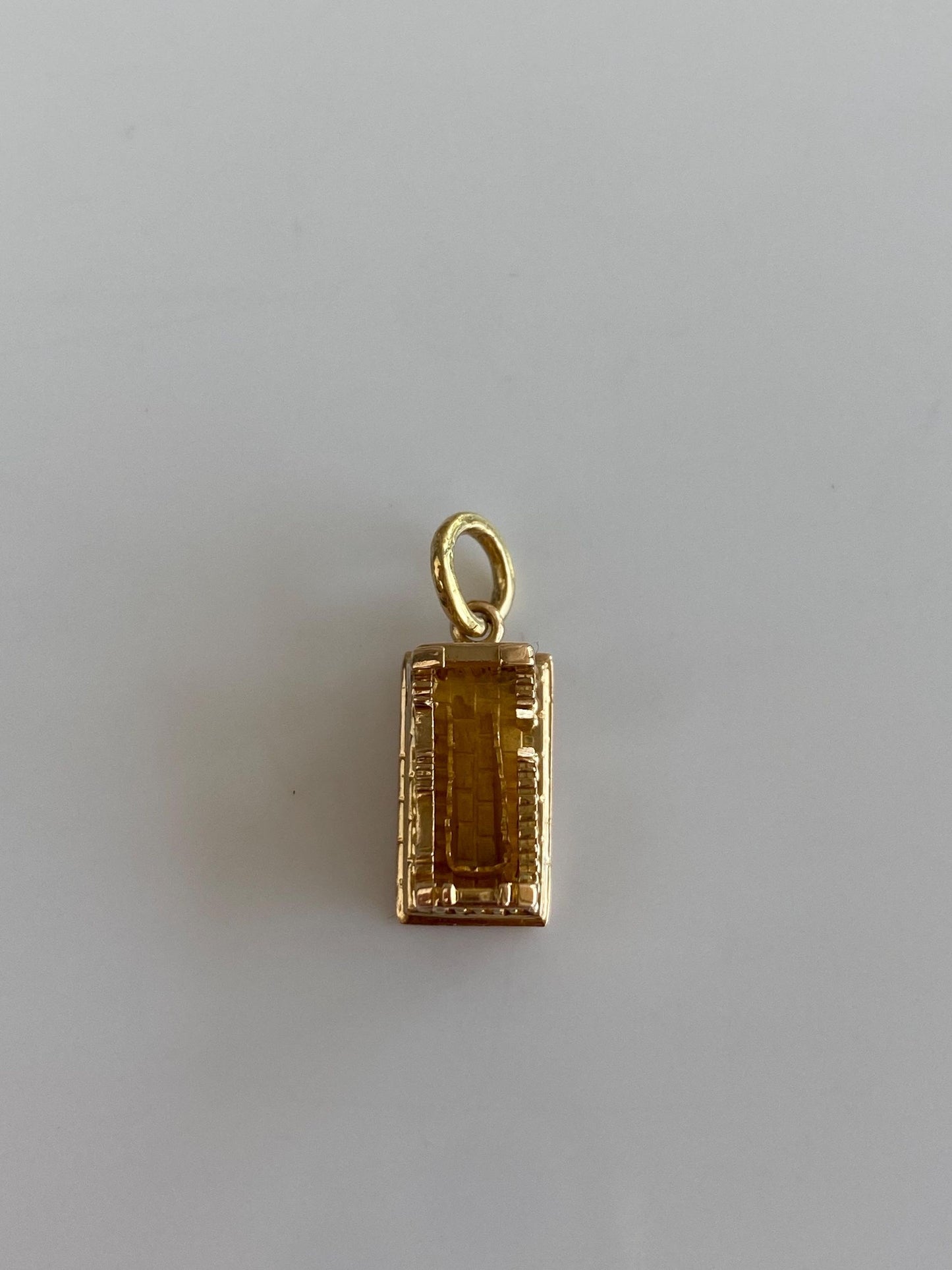 Vintage Solid 18k Yellow Gold Building Charm