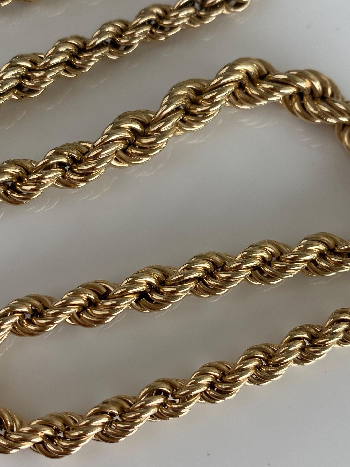 Vintage 14k Yellow Gold Chunky Graduated Rope Chain Necklace - 15.75 inches