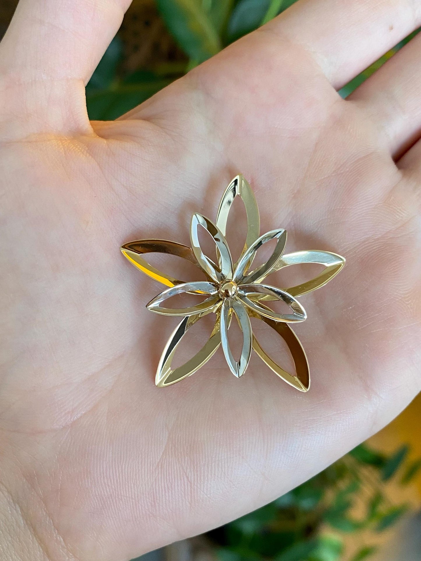Vintage Solid 14k White & Yellow Gold Flower Charm