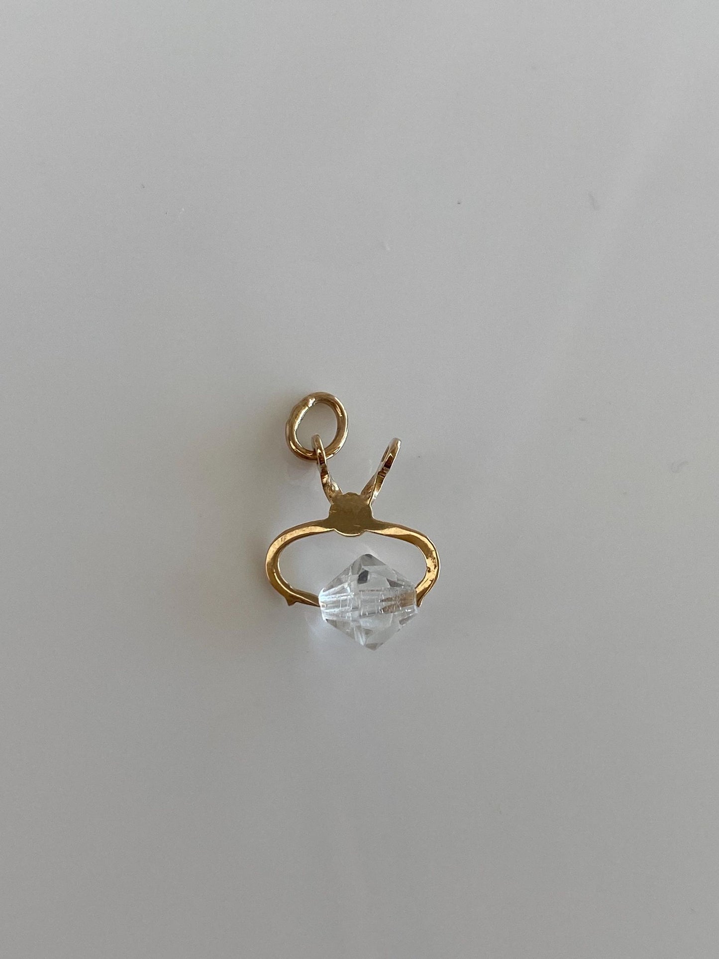 Vintage Solid 10k Yellow Gold Plastic Bead Ice Cube Tongs Charm