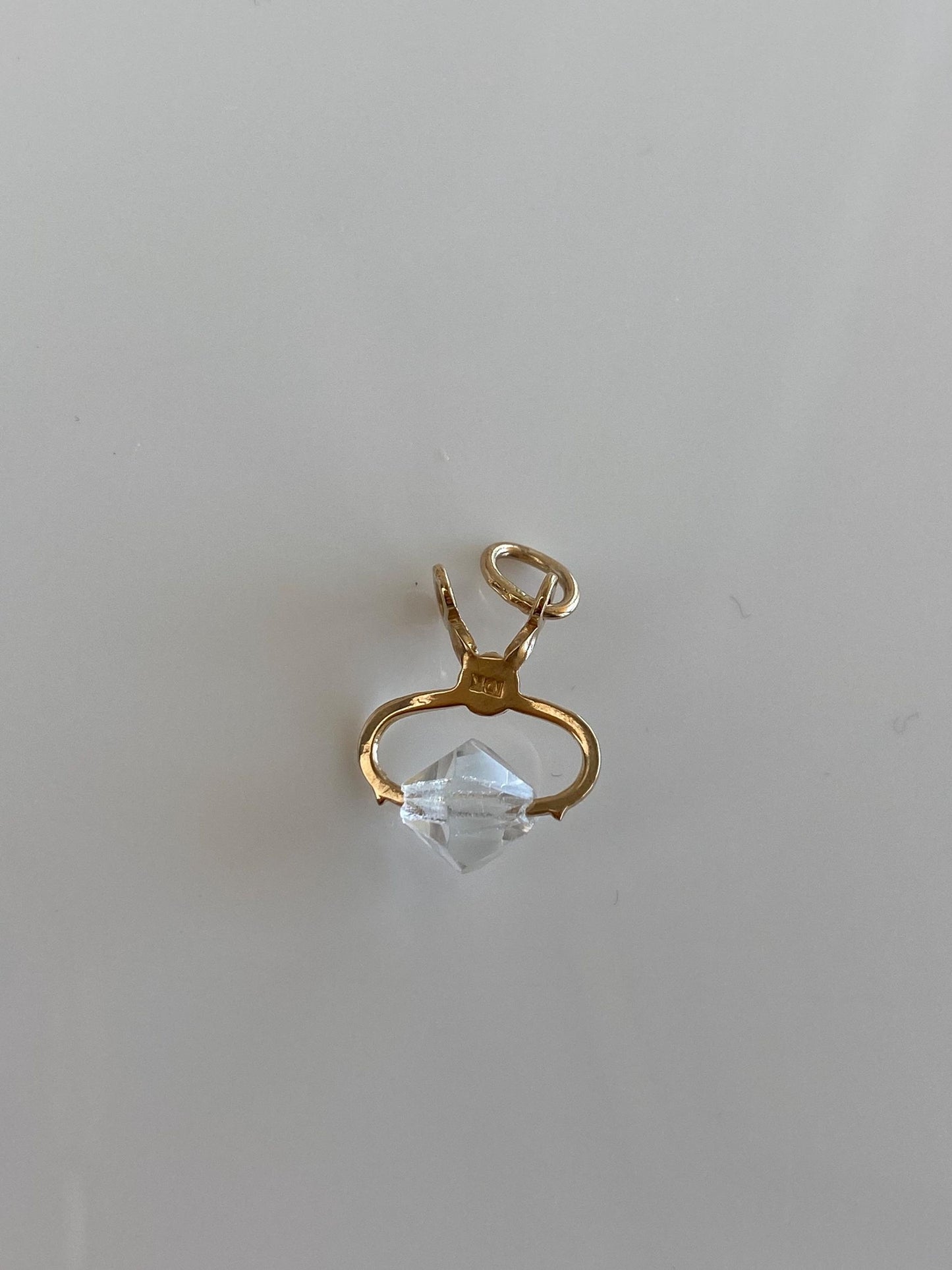 Vintage Solid 10k Yellow Gold Plastic Bead Ice Cube Tongs Charm