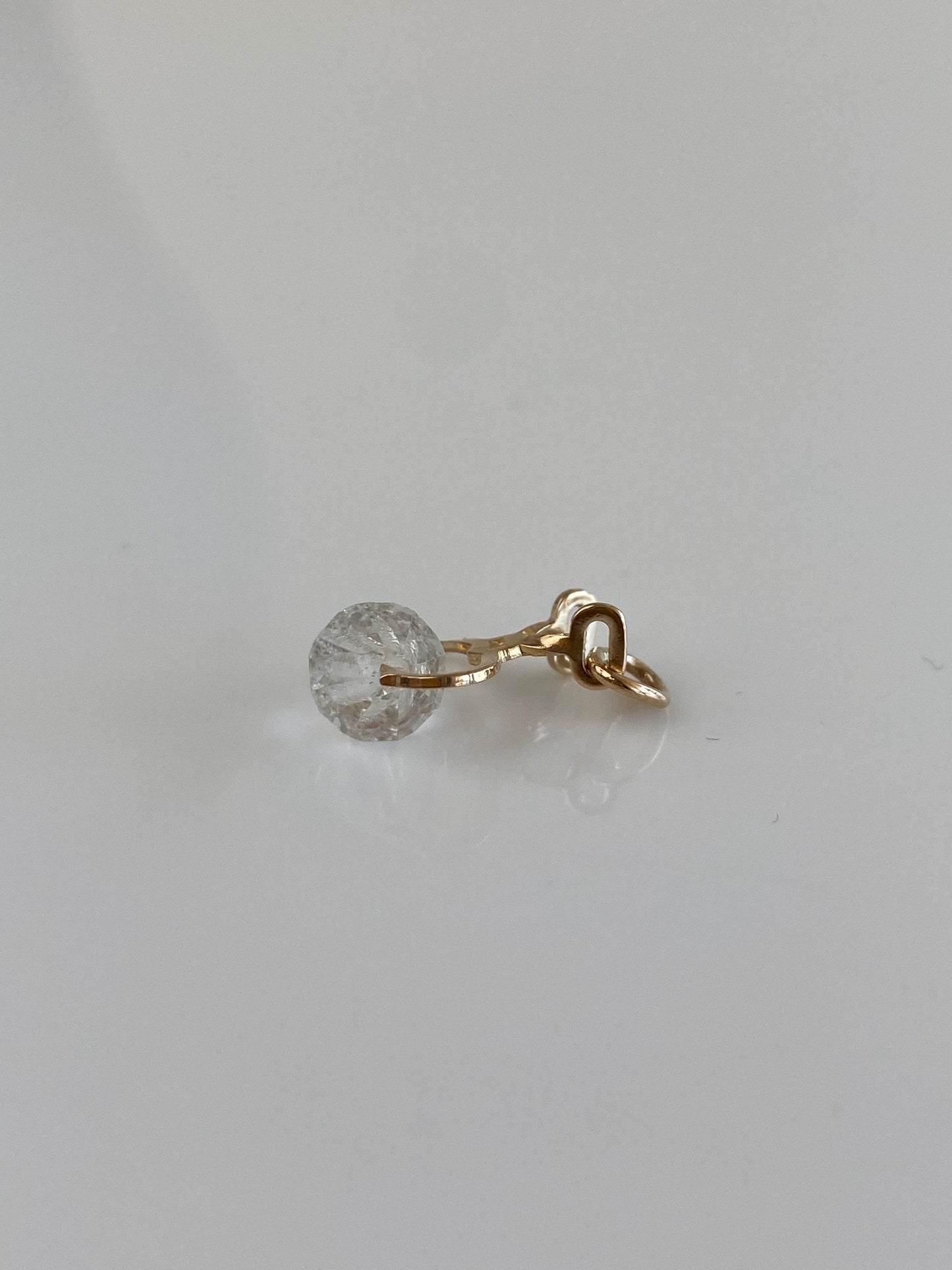 Vintage Solid 10k Yellow Gold Plastic Bead Ice Cube Tongs Charm