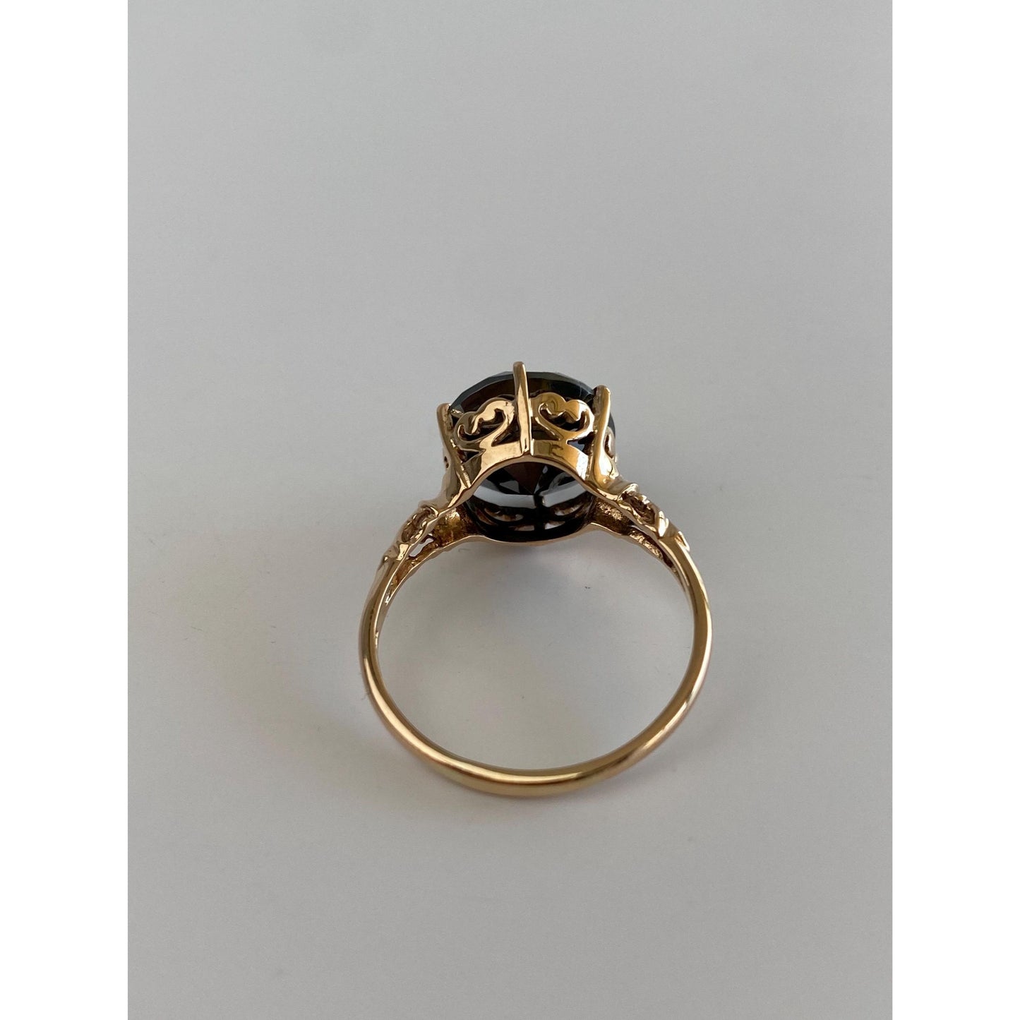 Vintage Solid 14k Yellow Gold Hematite Ring - Size 9.25