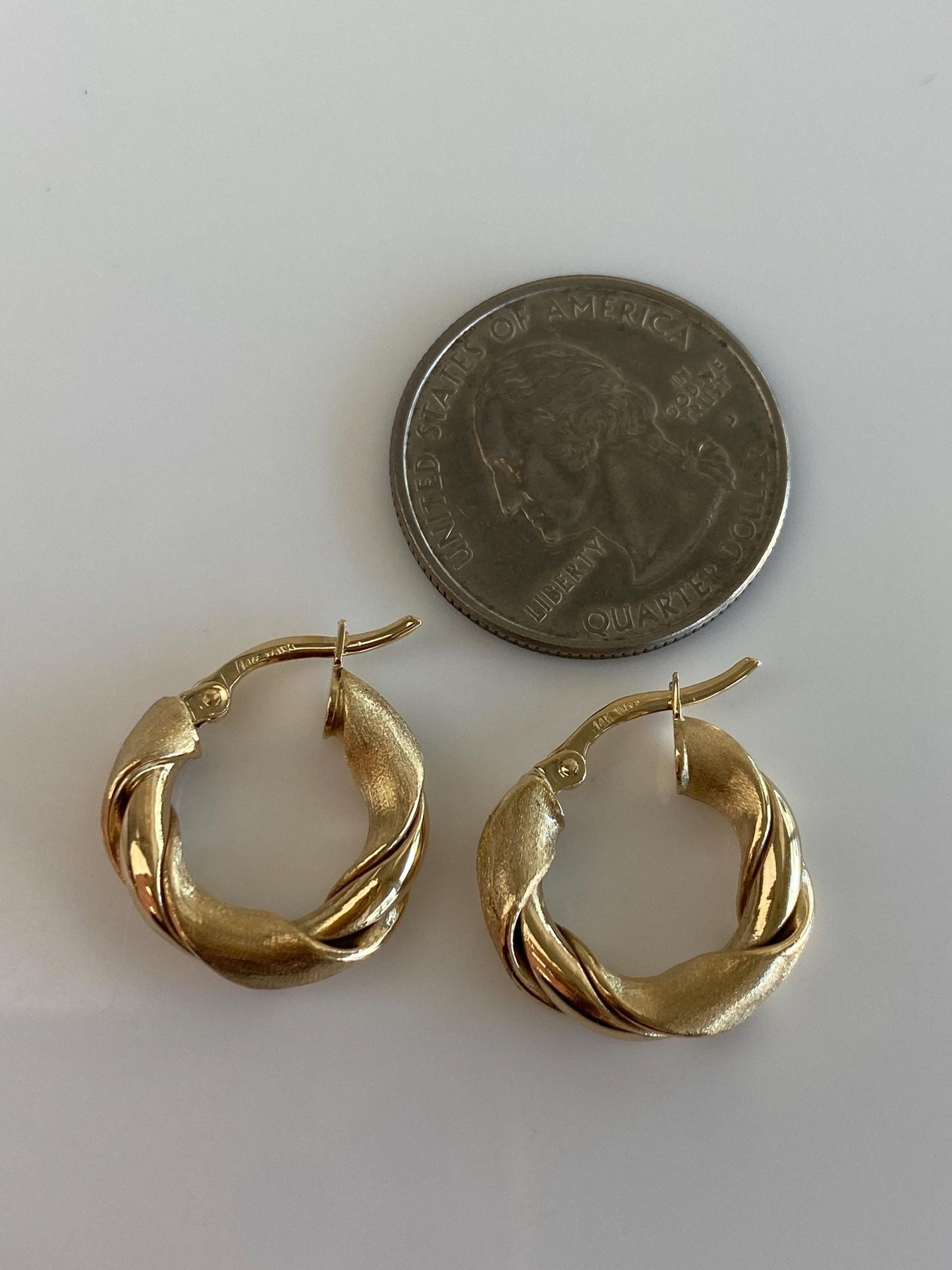 Vintage 14k Yellow Gold Folded Twist Hoop Earrings