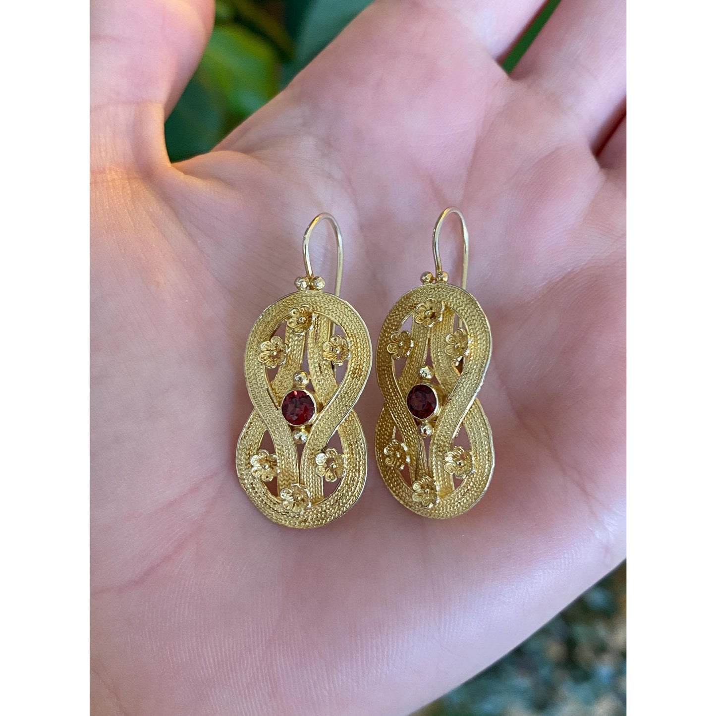 Vintage Solid 14k Yellow Gold Garnet Floral Dangle Earrings