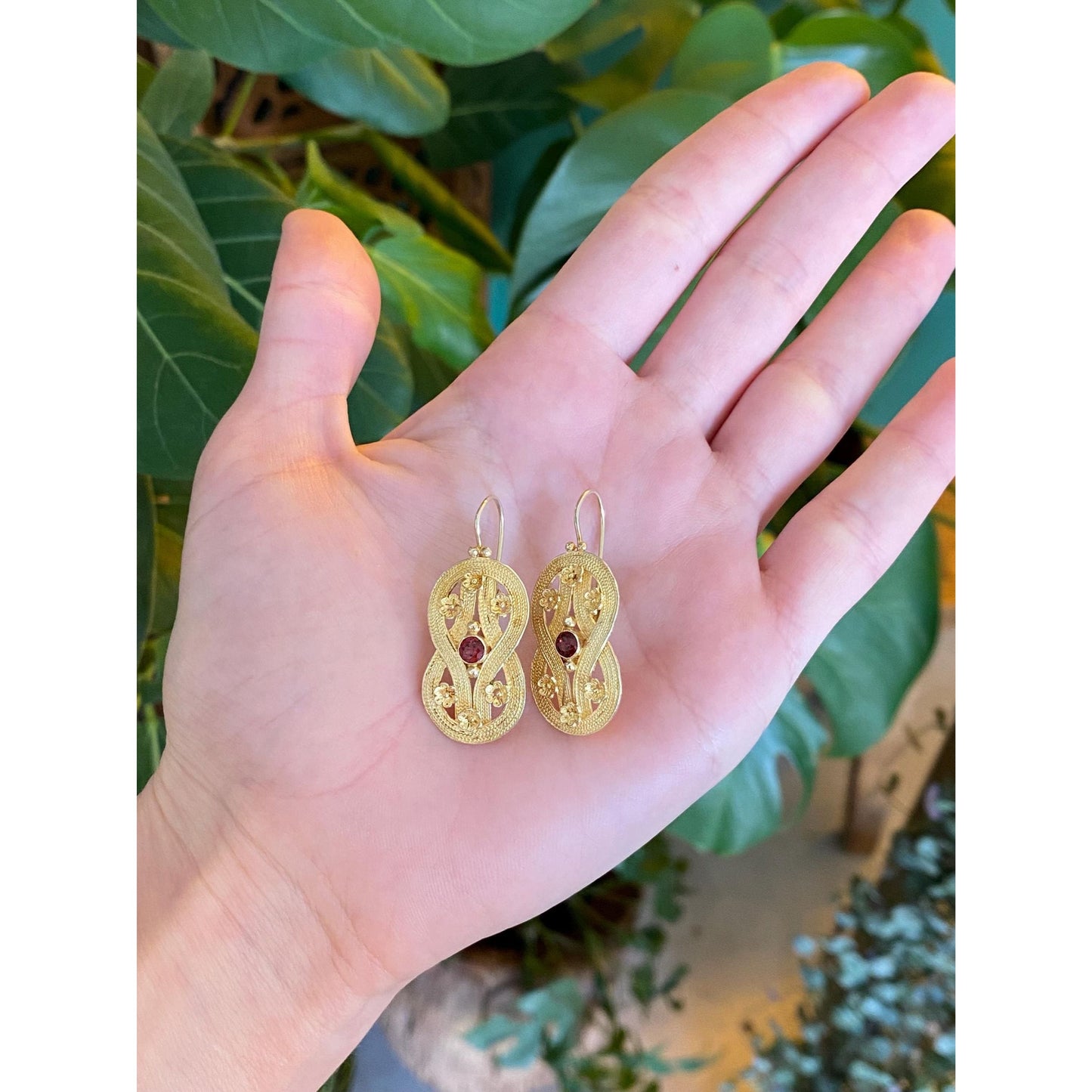 Vintage Solid 14k Yellow Gold Garnet Floral Dangle Earrings