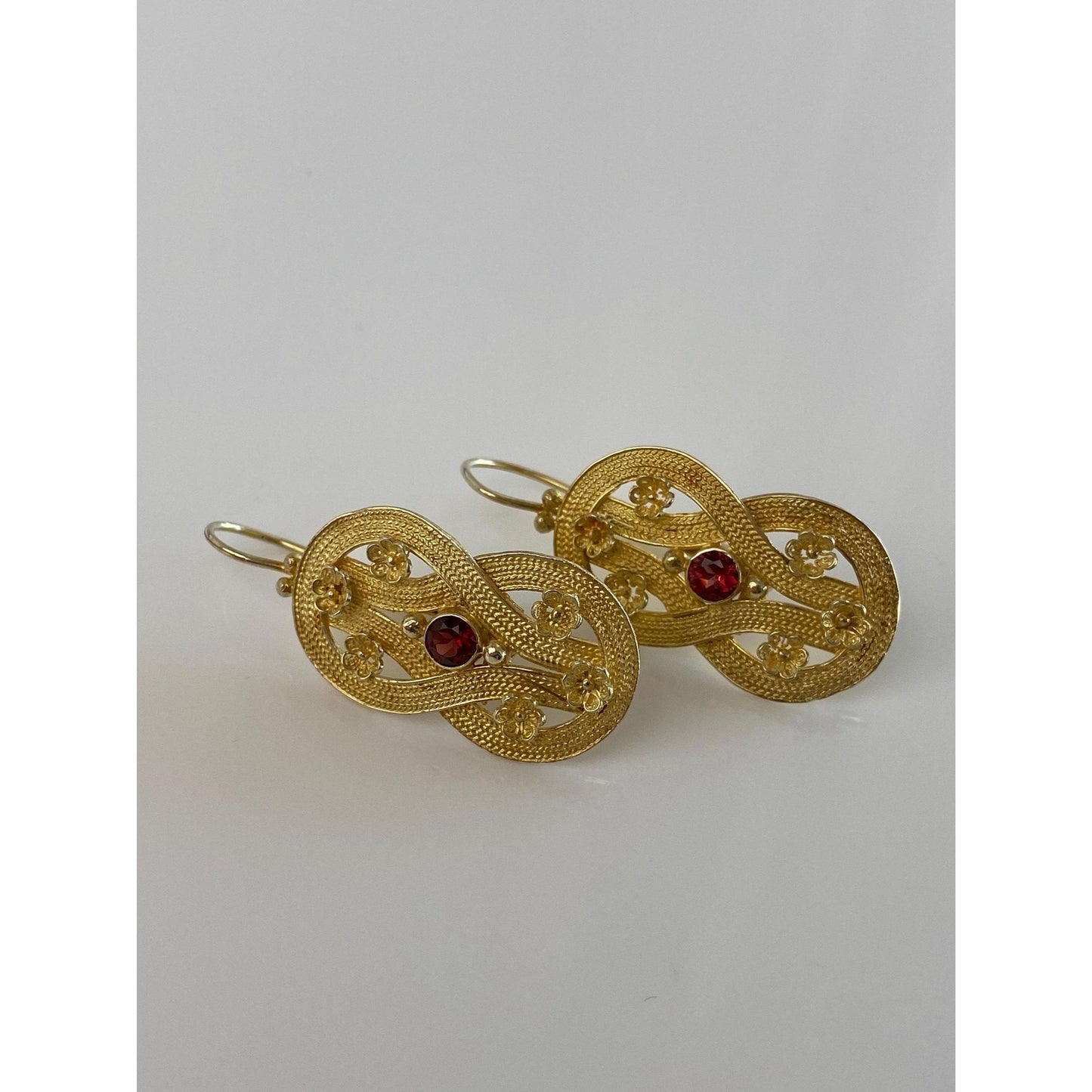 Vintage Solid 14k Yellow Gold Garnet Floral Dangle Earrings