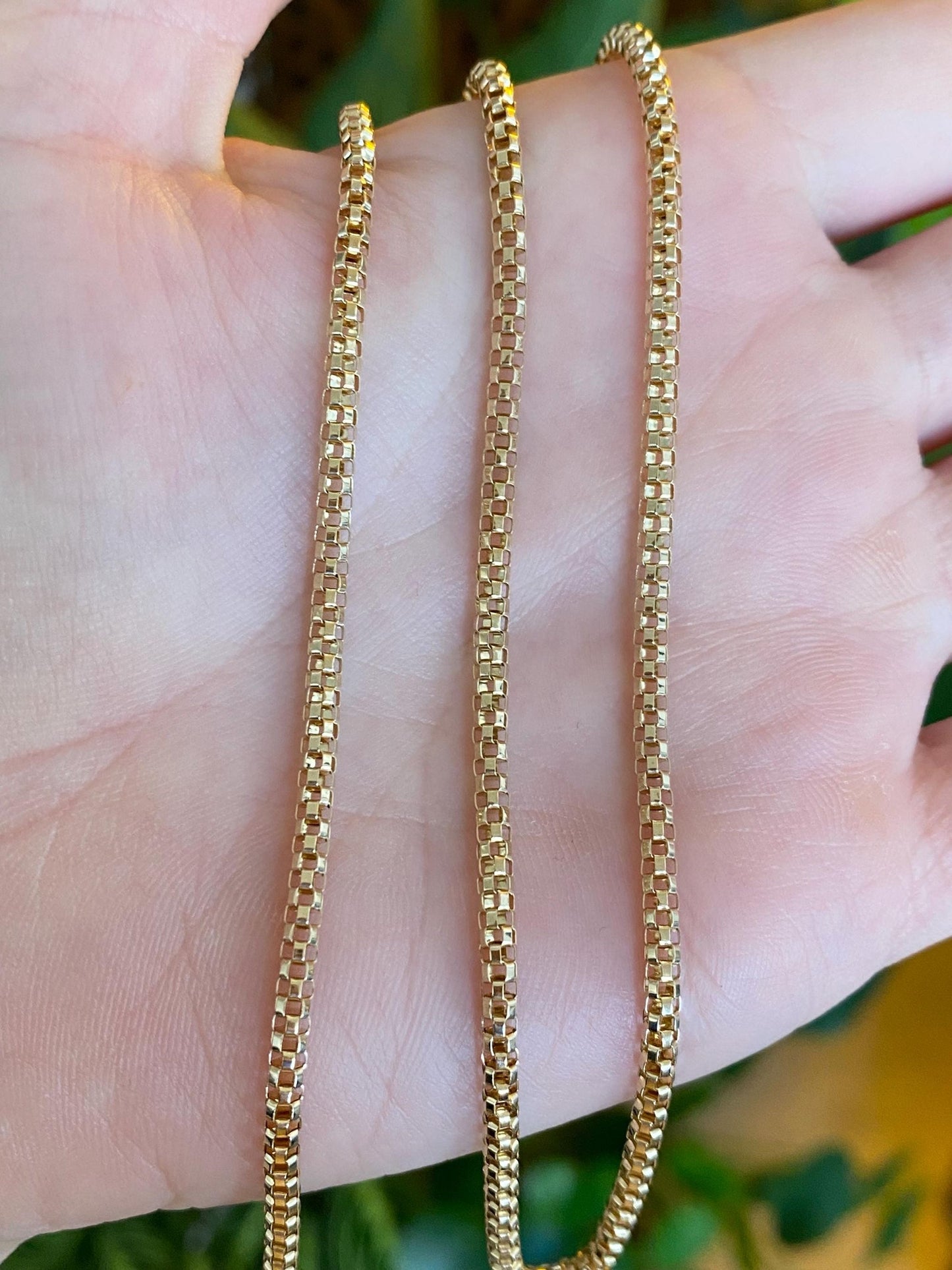 Vintage Solid 14k Yellow Gold Open Work Woven Rounded Chain Necklace - 16 inches