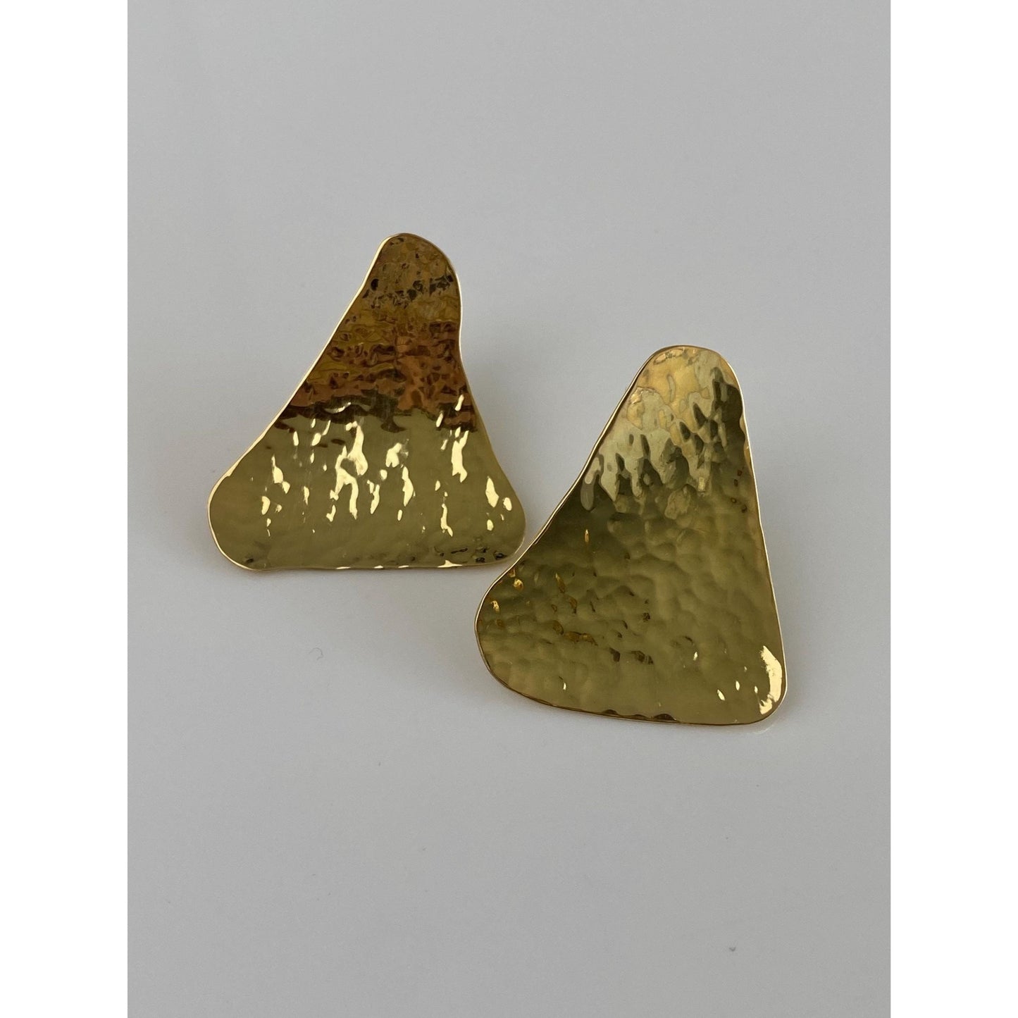 Solid 18k Yellow Gold Hammered Texture Triangle Stud Earrings