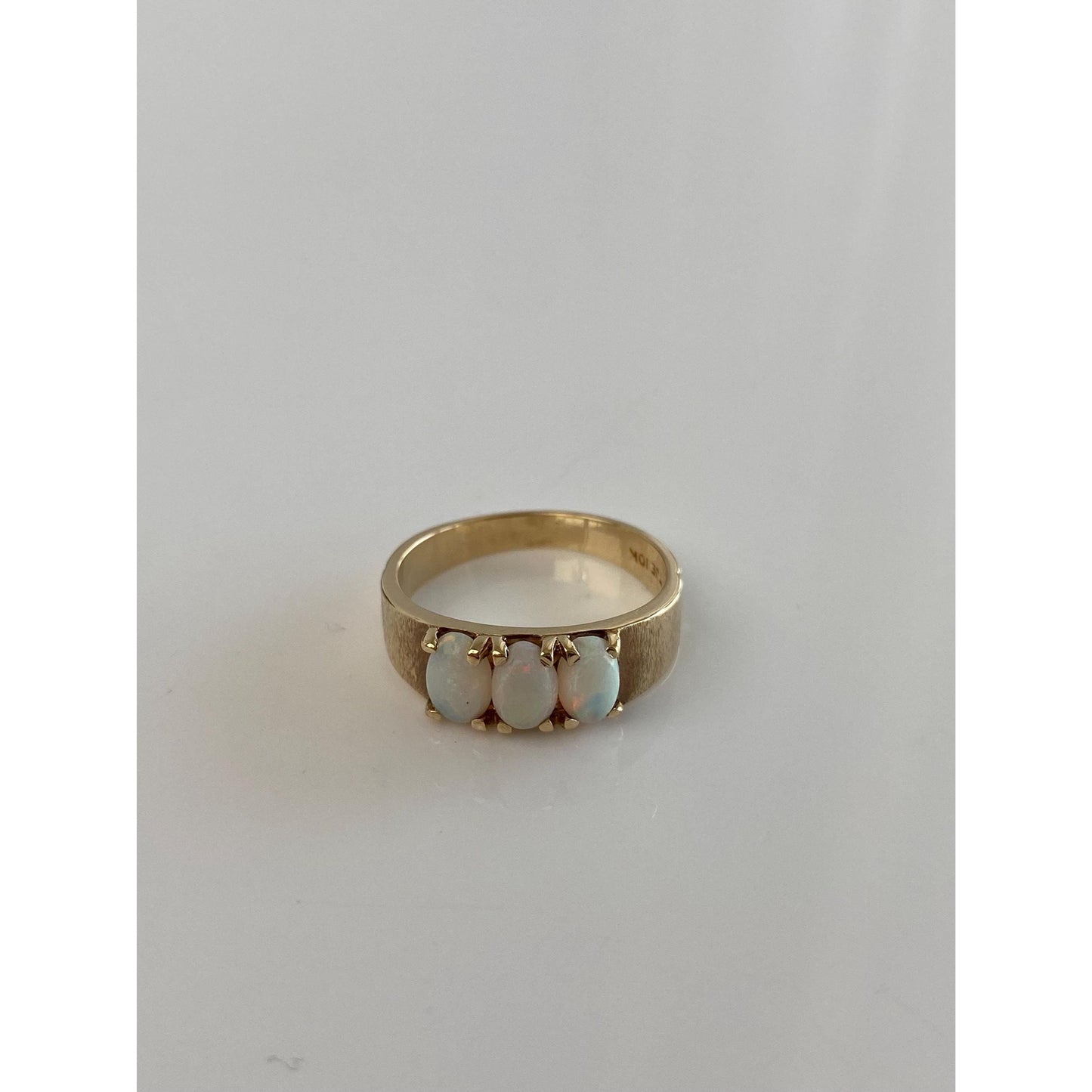 Vintage Solid 10k Yellow Gold Opal Row Ring - Size 6