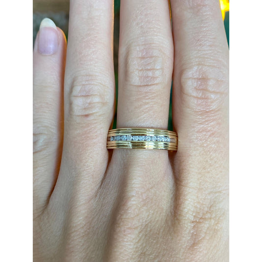 Vintage Solid 10k Yellow Gold Diamond Ring Band - Size 10.5