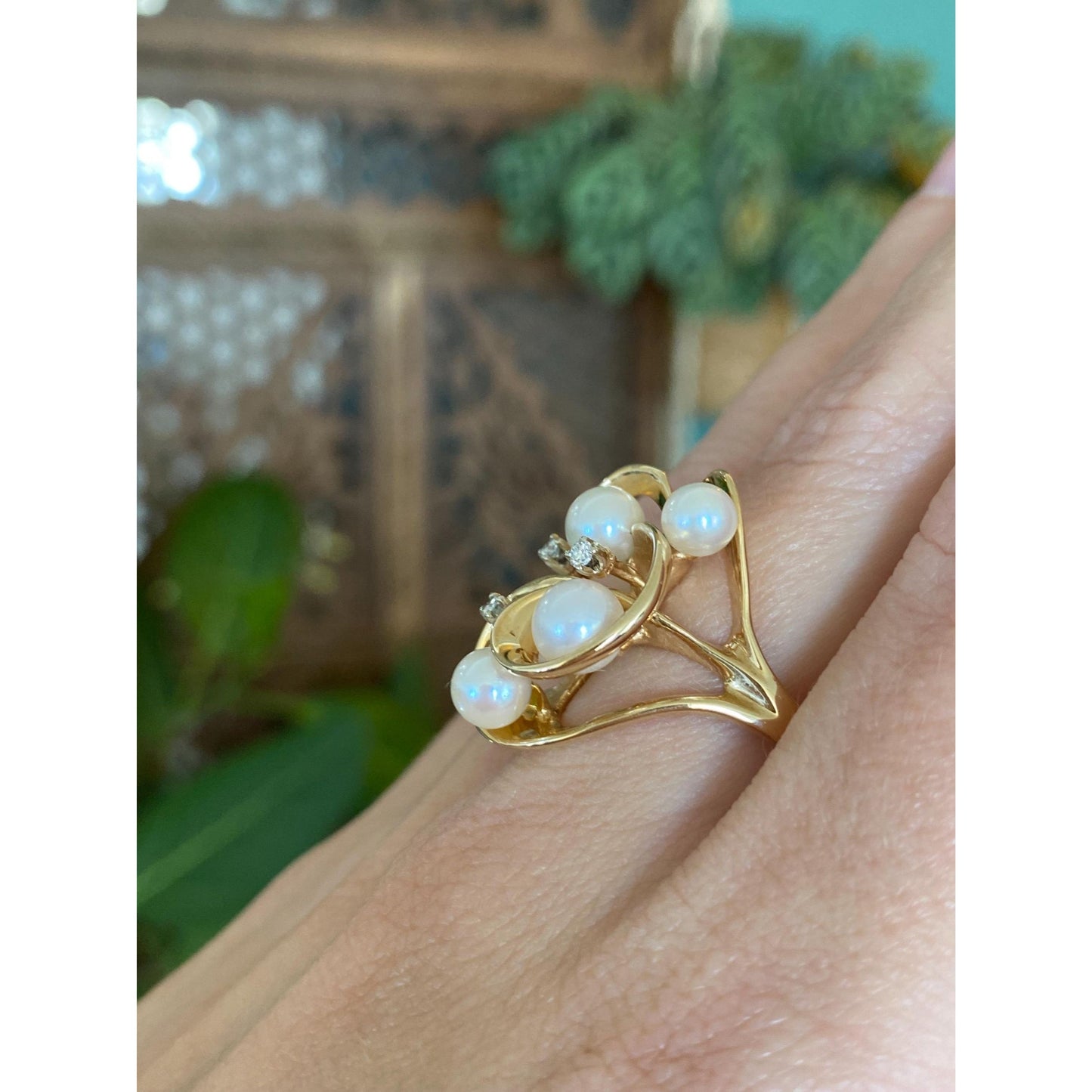 Vintage Solid 14k Yellow Gold Diamond Pearls Ring - Size 9
