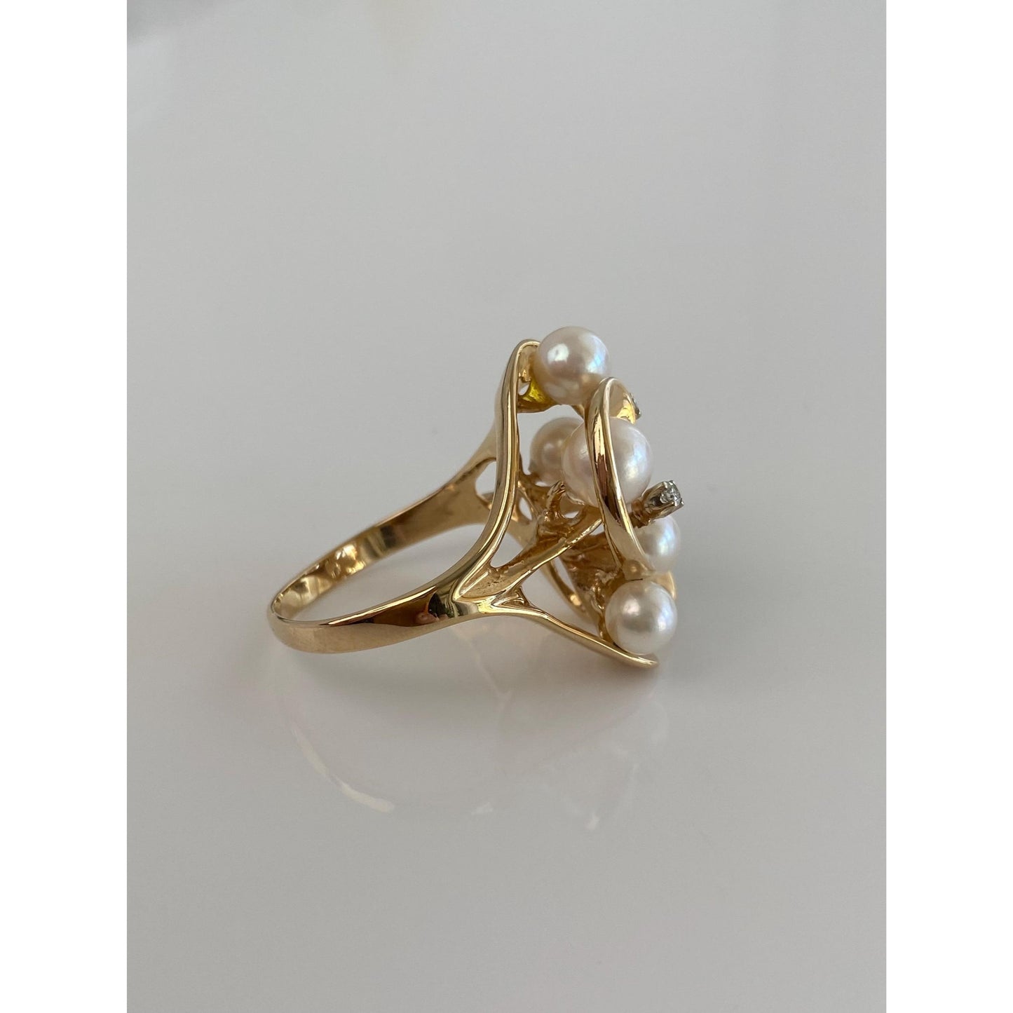 Vintage Solid 14k Yellow Gold Diamond Pearls Ring - Size 9