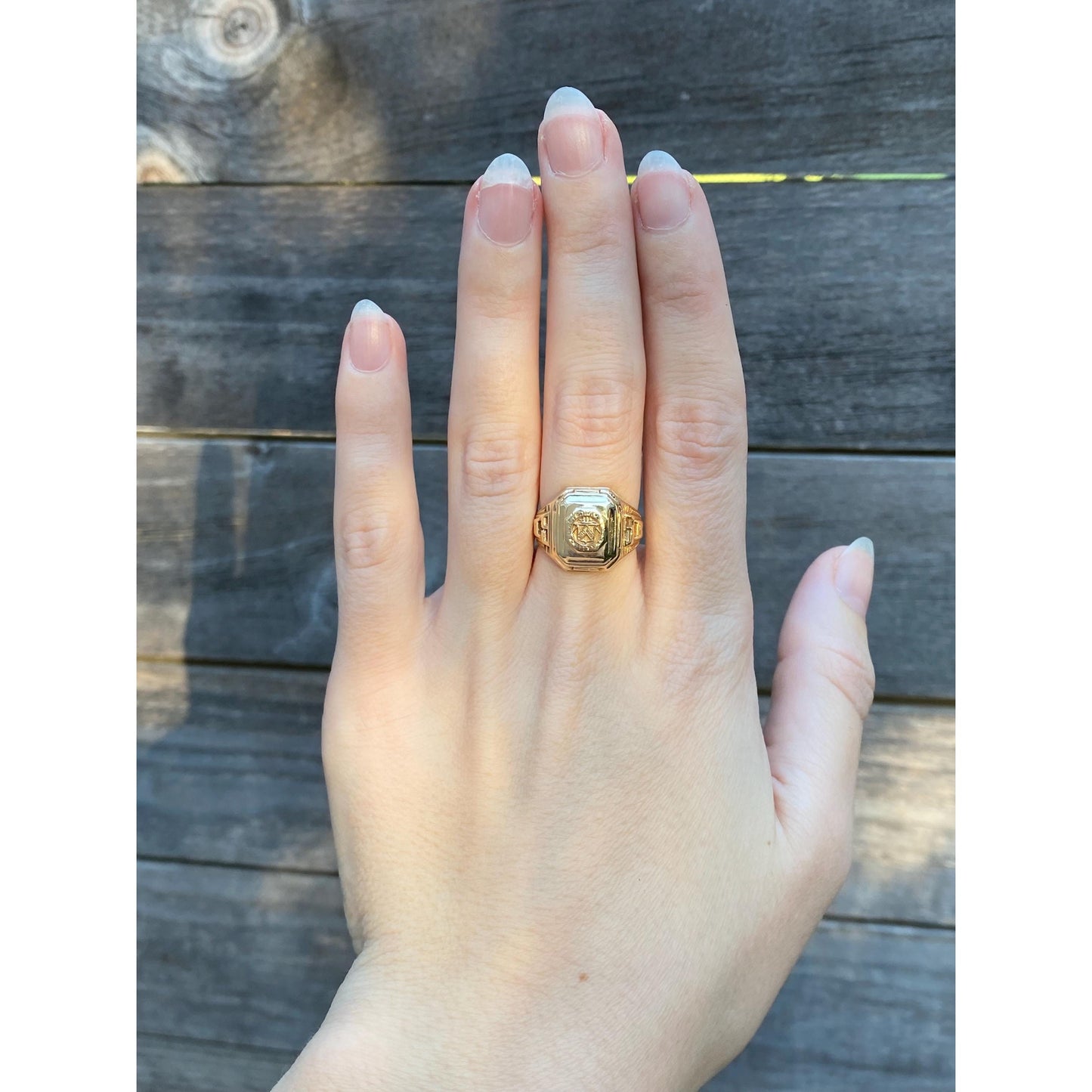 Vintage Solid 10k Yellow Gold 1950 Class Ring - Size 6.25