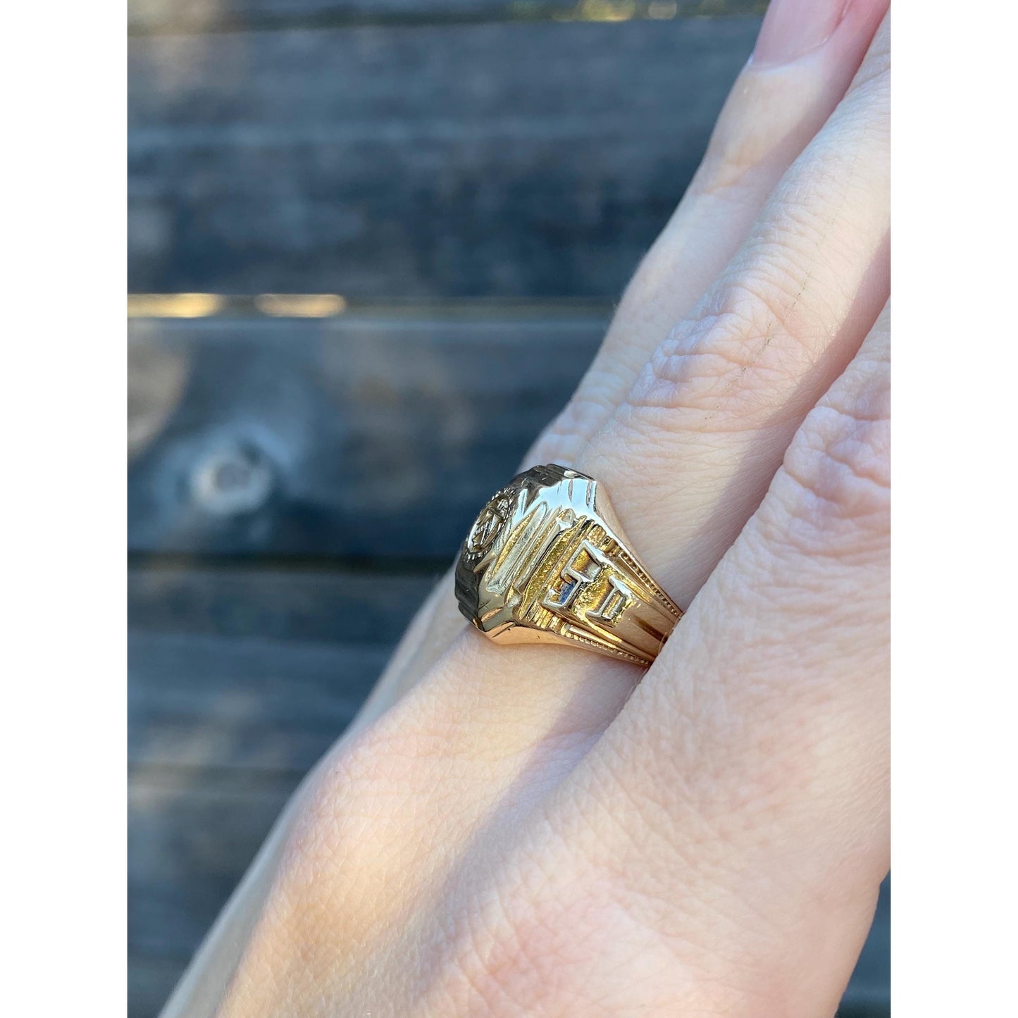 Vintage Solid 10k Yellow Gold 1950 Class Ring - Size 6.25