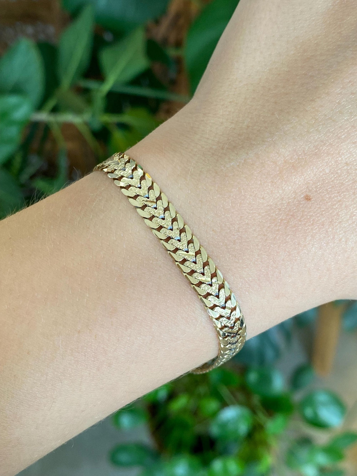 Vintage Solid 14k Yellow Gold Flat Textured Open Work Chain Bracelet - 7 inches