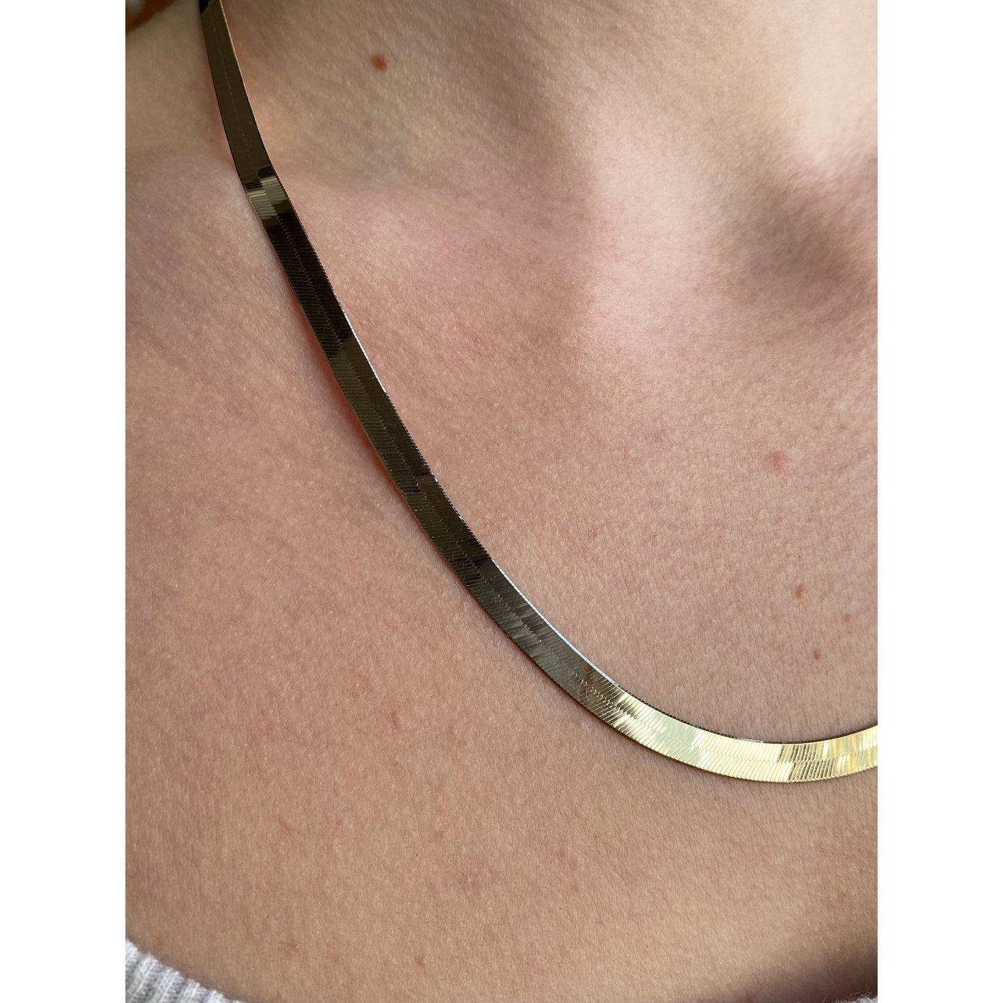 Vintage Solid 14k Yellow Gold Herringbone Chain Necklace - 20 inches